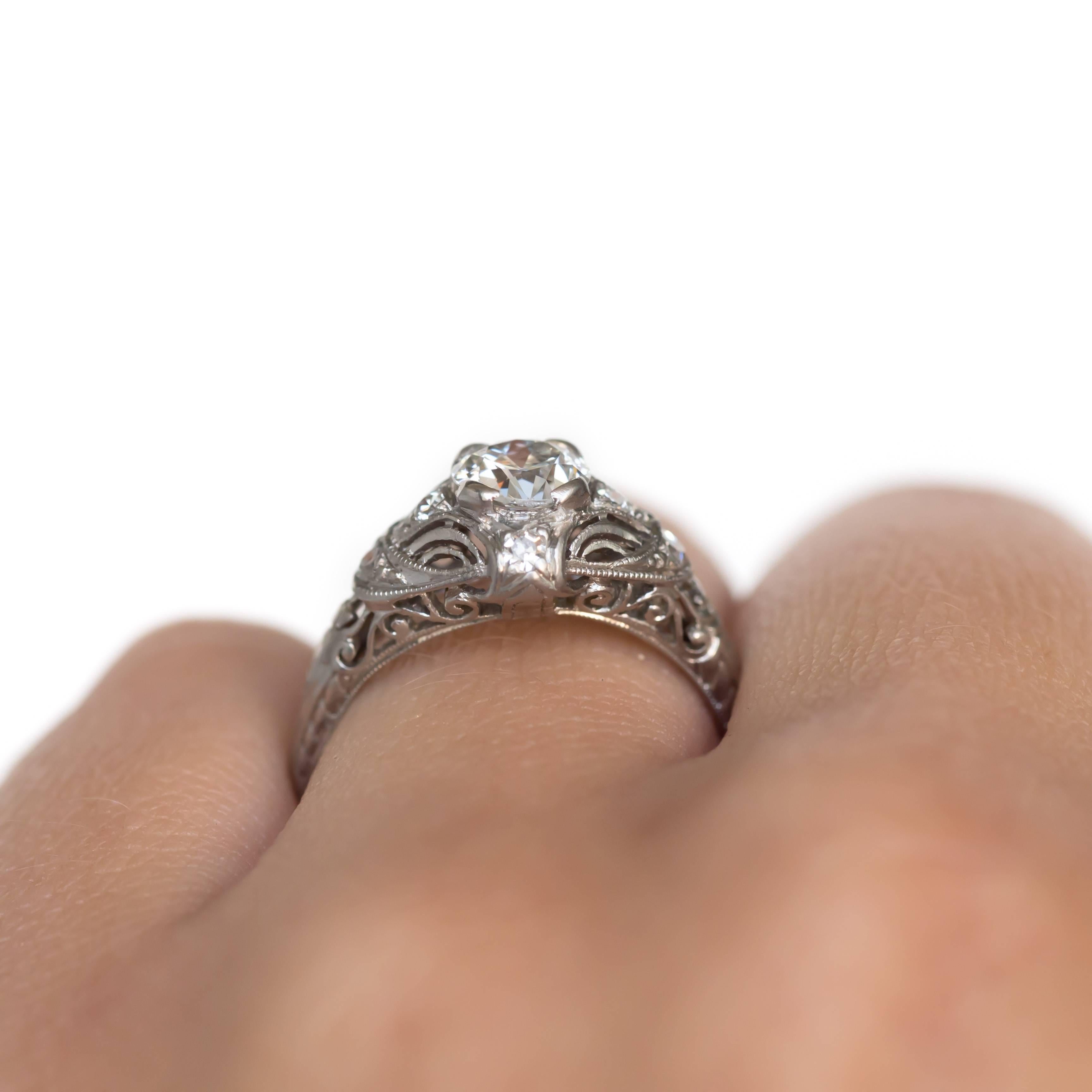 Bague de fiançailles en platine avec un diamant de 0,60 carat certifié GIA en vente 3