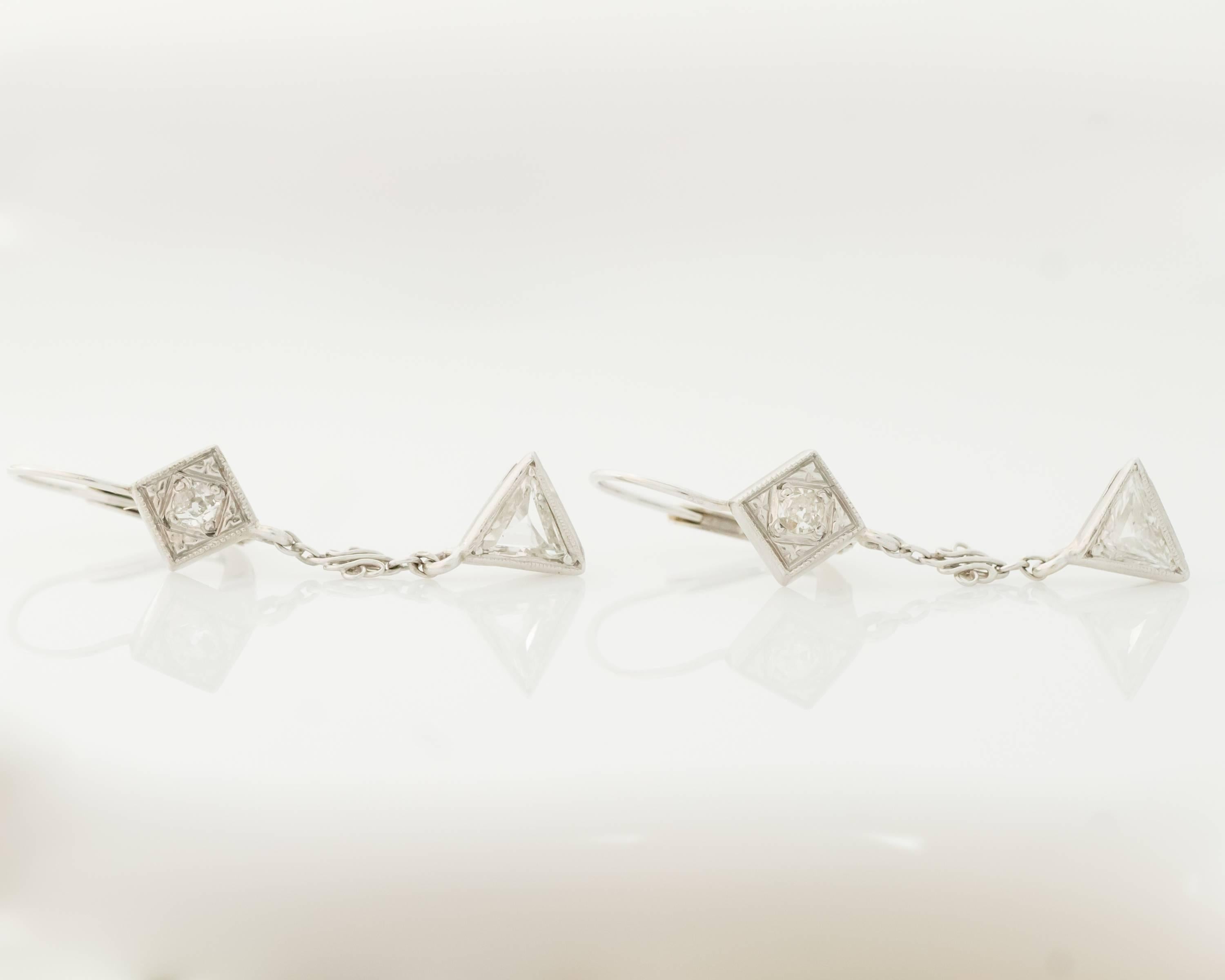 Women's 1920s Art Deco 0.50 Carat Diamond and 14k Gold Dangle Earrings