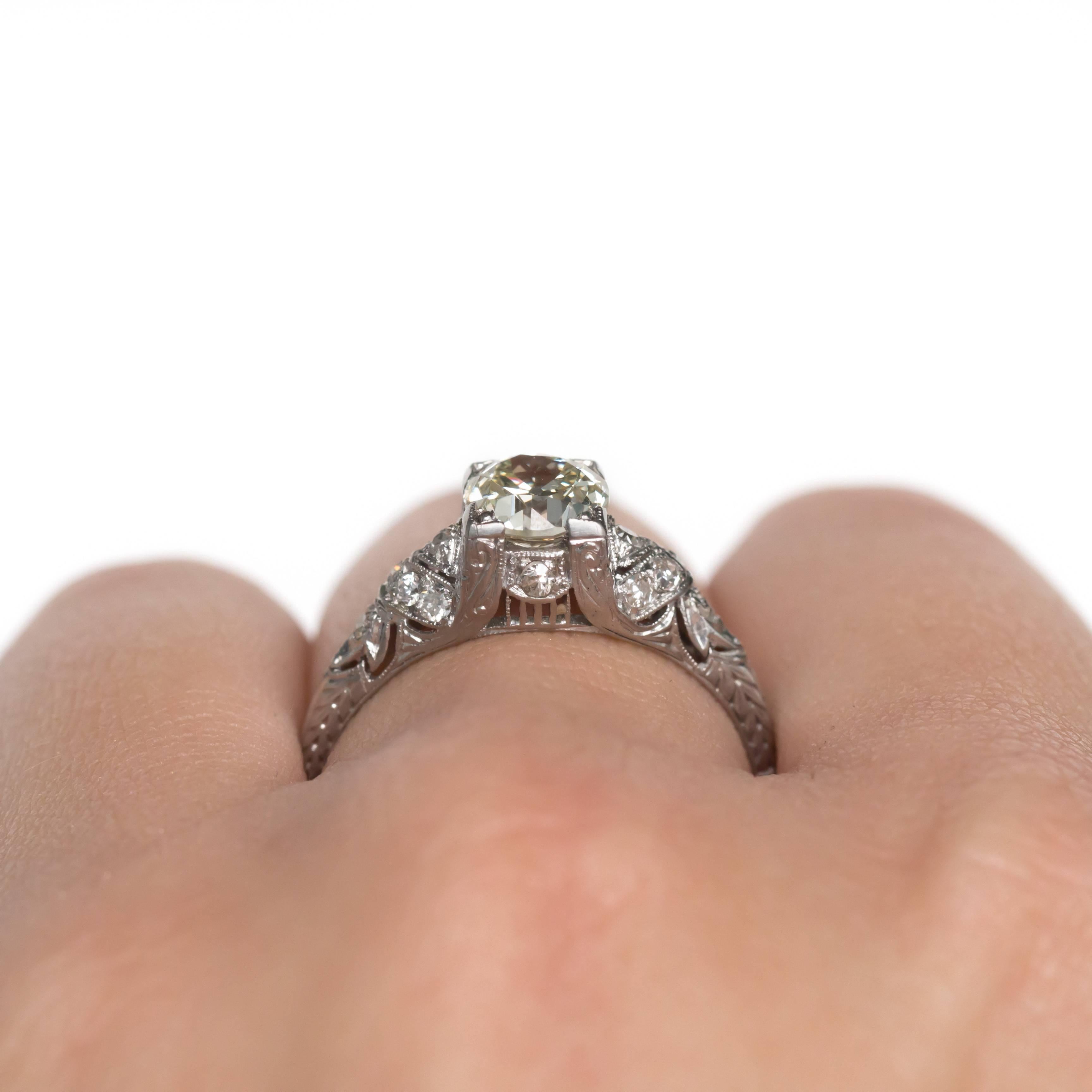 1.01 Carat Diamond and Platinum Engagement Ring For Sale 3