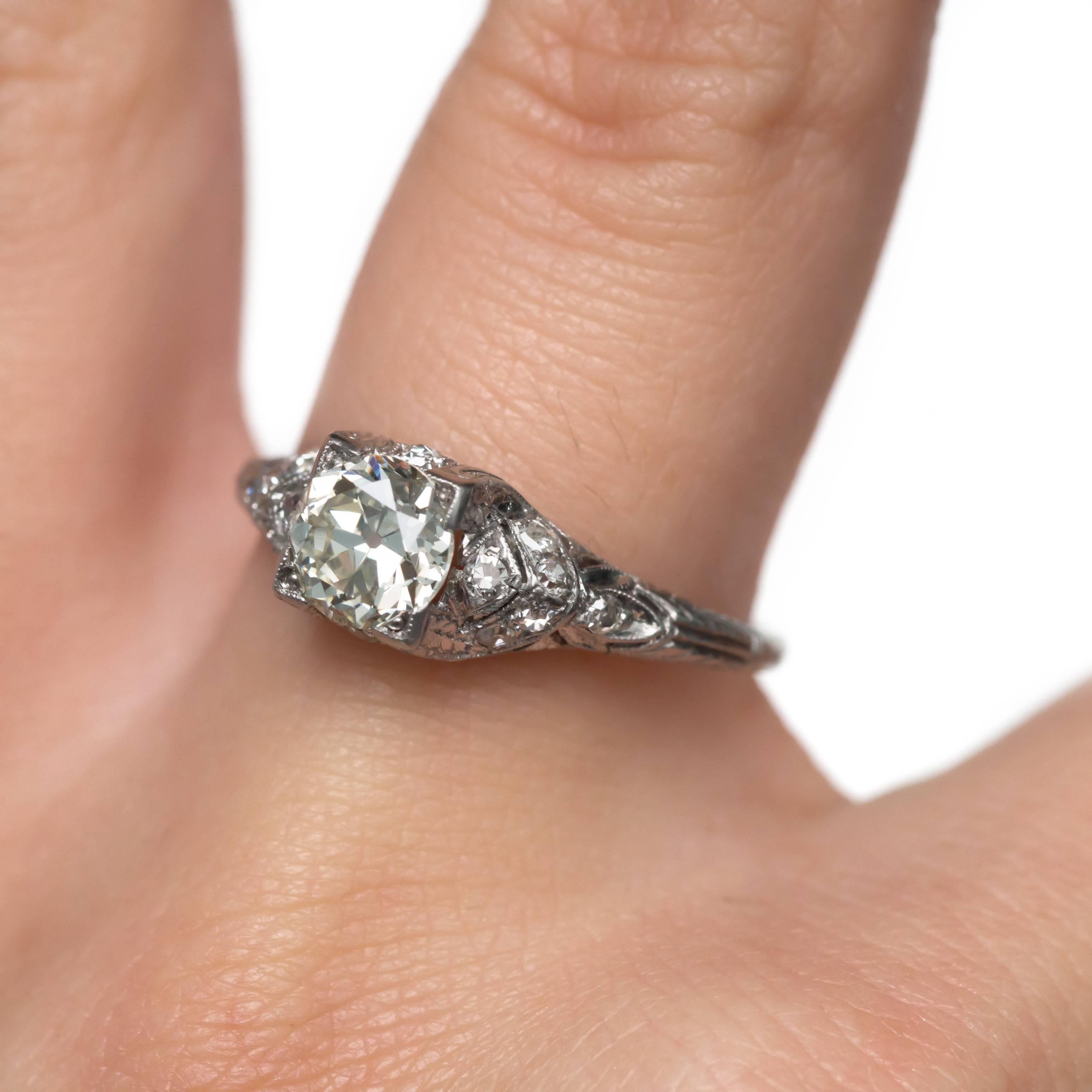 1.01 Carat Diamond and Platinum Engagement Ring For Sale 2