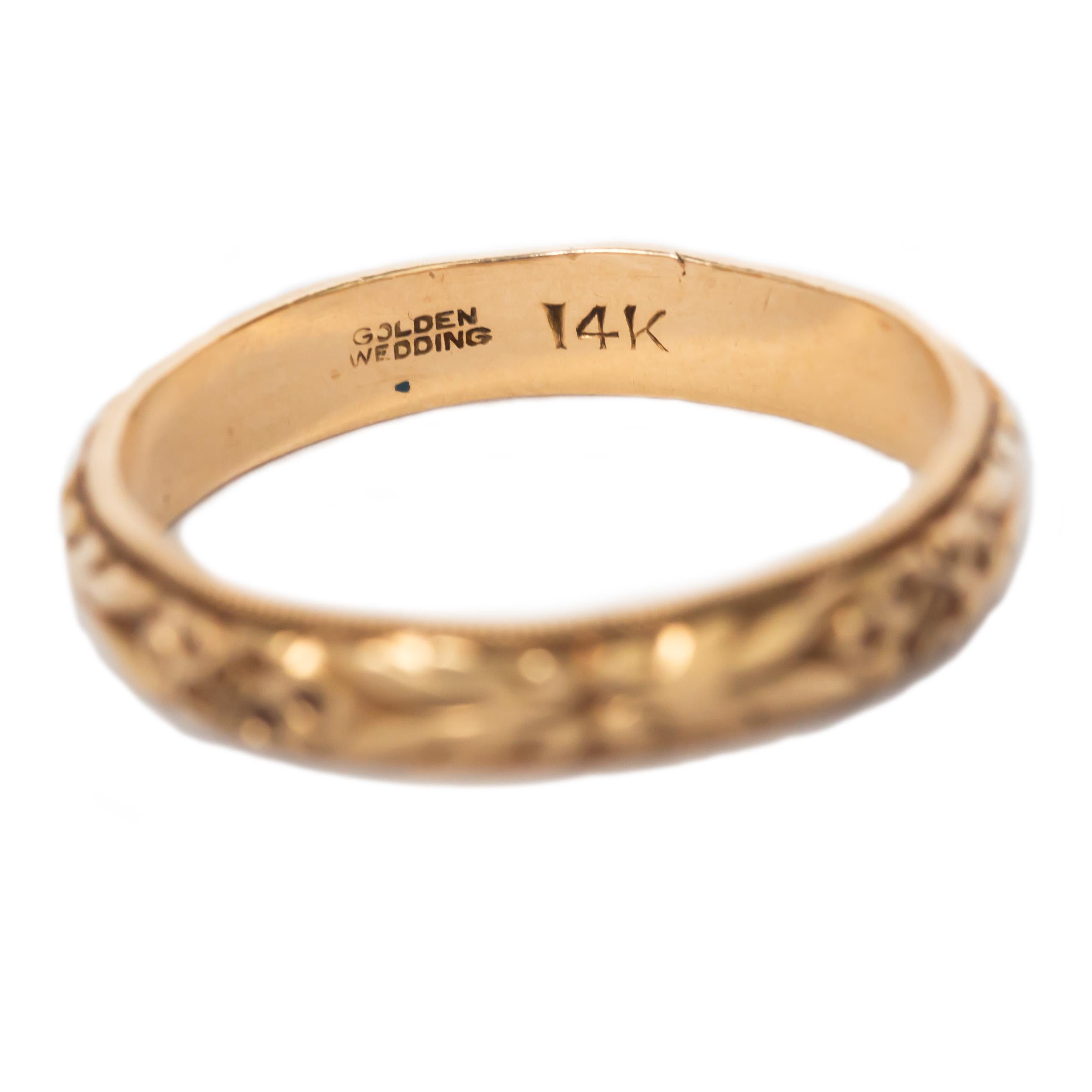 Ring Size: 9.5
Metal Type: 14 karat Yellow Gold
Weight: 3.7 grams

Finger to Top of Stone Measurement: 1.55mm
Width: 3.95mm