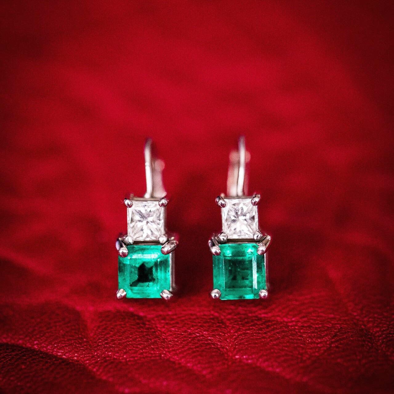 Women's 1.5 Carat Total Columbian Emerald, Diamond and 14 Karat White Gold Drop Earrings