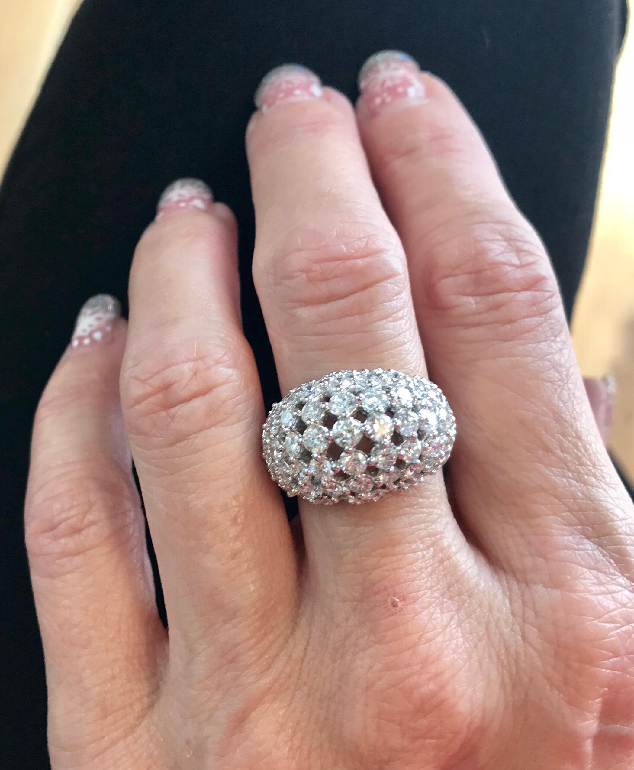 1950s 2.94 Carat Diamond and 18 Karat White Gold Dome Ring For Sale 5