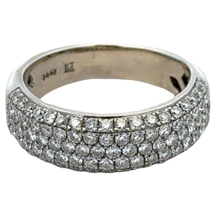 Bague à cinq rangées de diamants d
un poids total de 1,25 carat en or blanc 14 carats