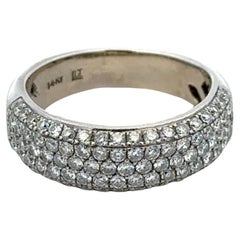 Bague à cinq rangées de diamants d
un poids total de 1,25 carat en or blanc 14 carats