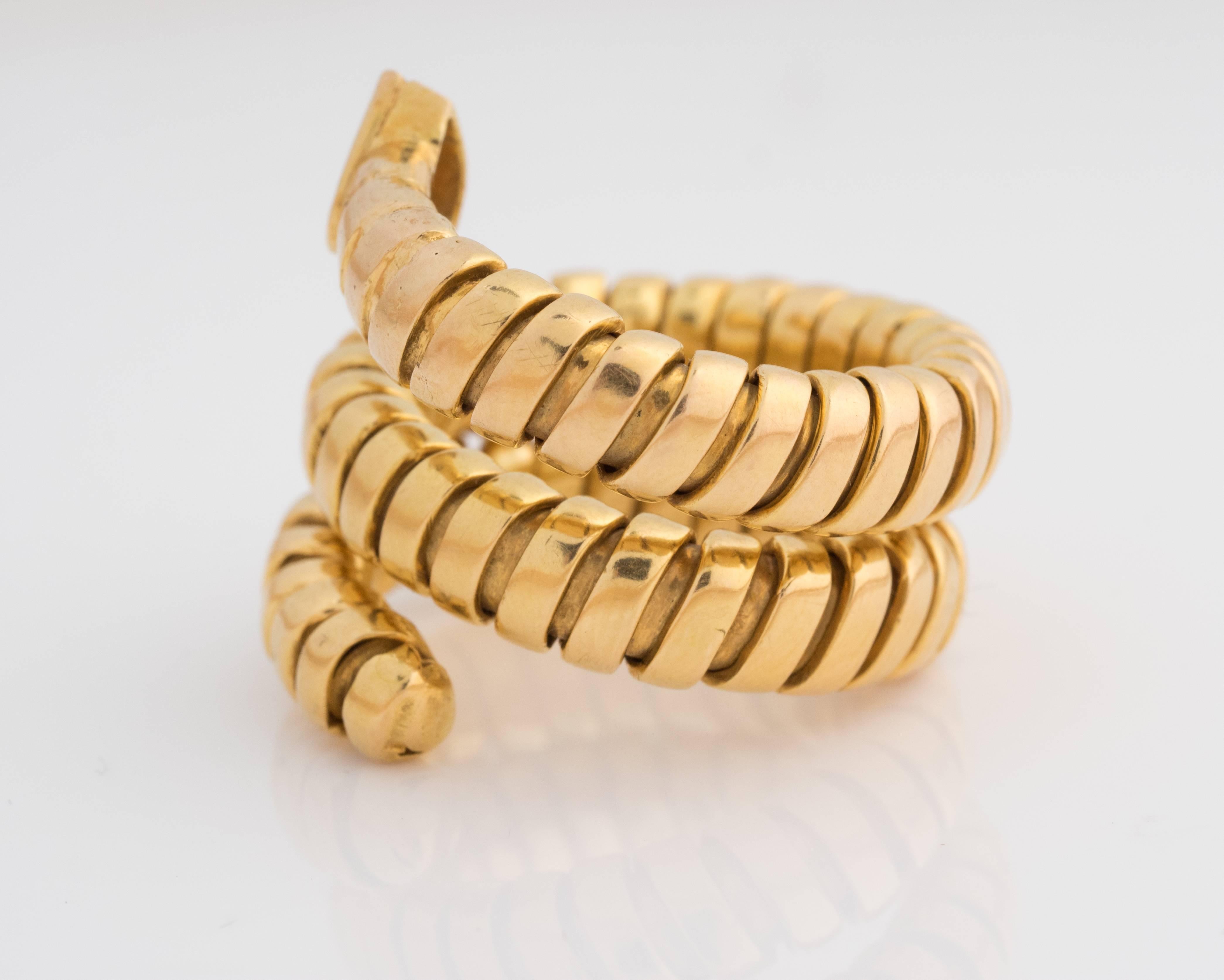 Women's or Men's 1950s Serpent Pear Shape Diamond Gold Tube Coil Ring
