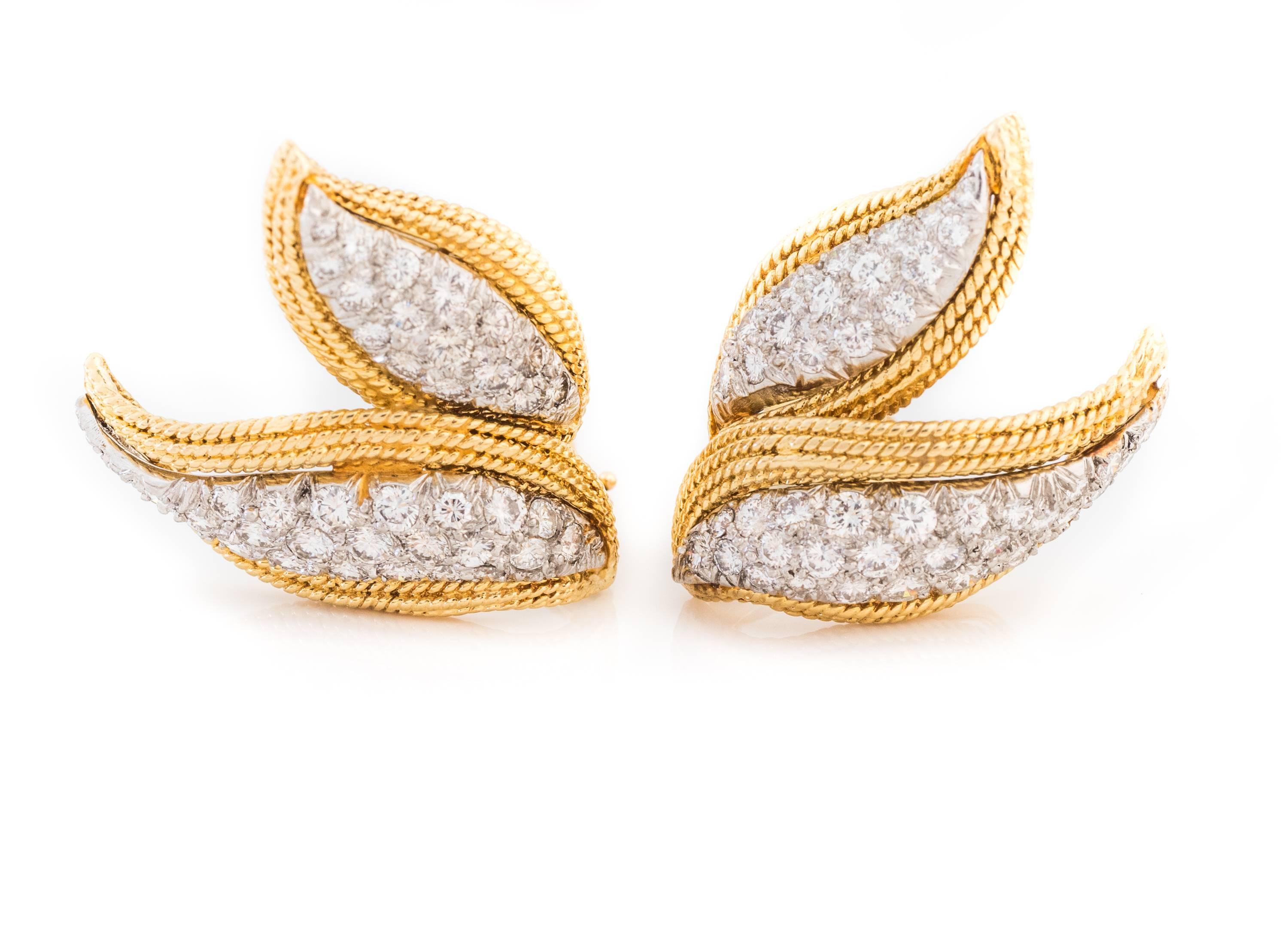 1970s David Webb Diamond Gold Double-Leaf Motif Earrings 1