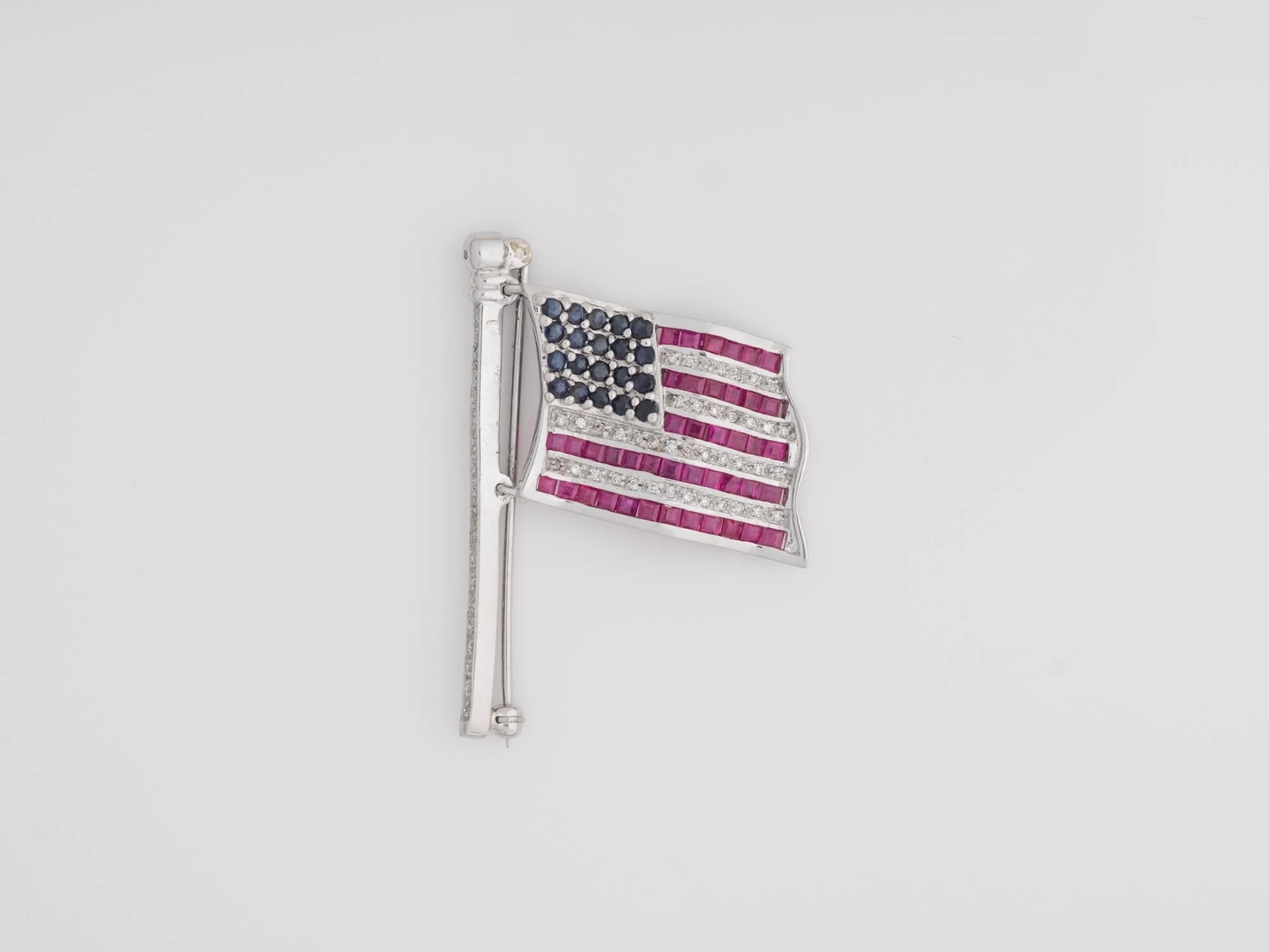 1970s Ruby Diamond Sapphire Gold Patriotic American Flag Pin 2