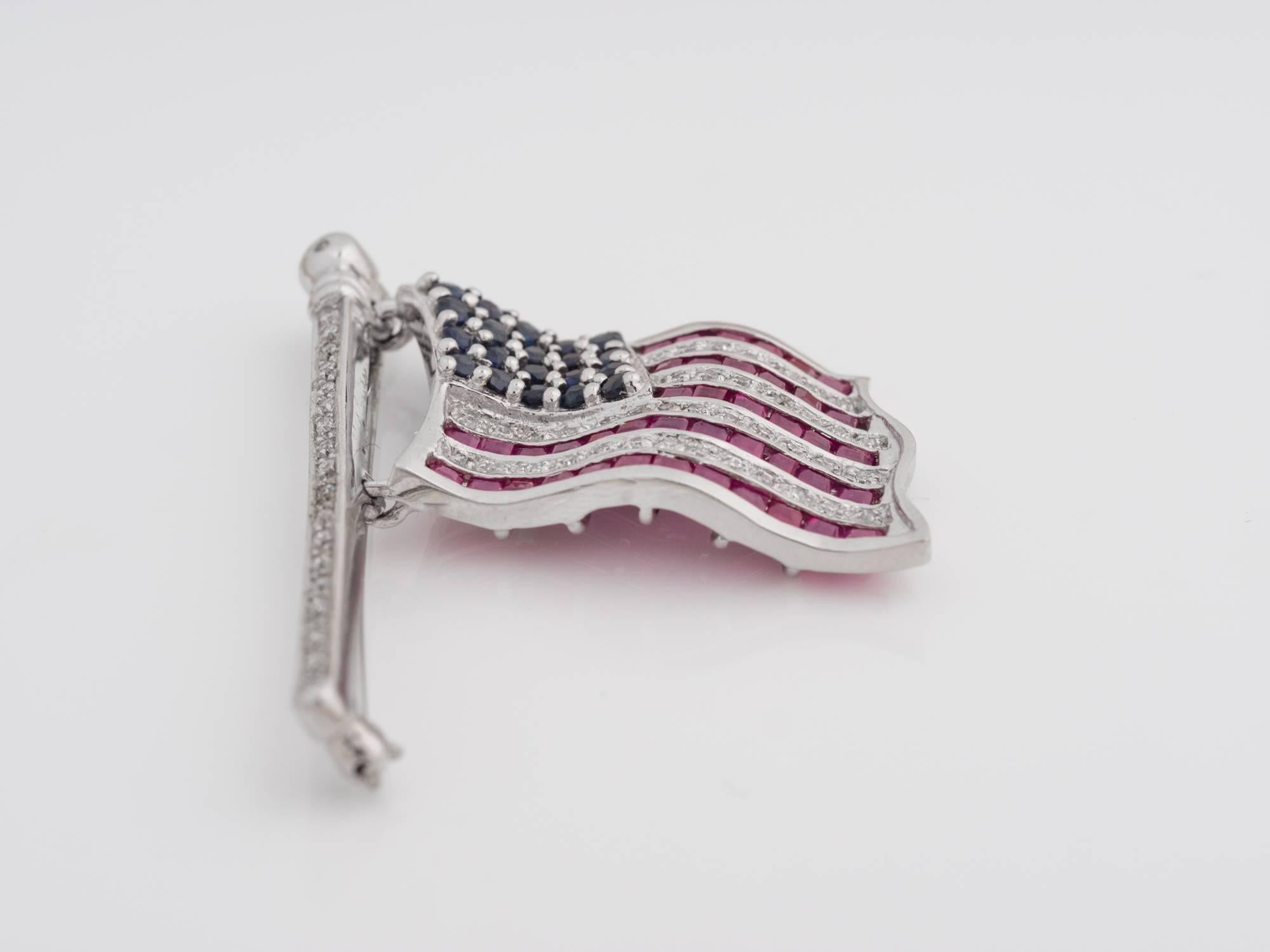 1970s Ruby Diamond Sapphire Gold Patriotic American Flag Pin 5