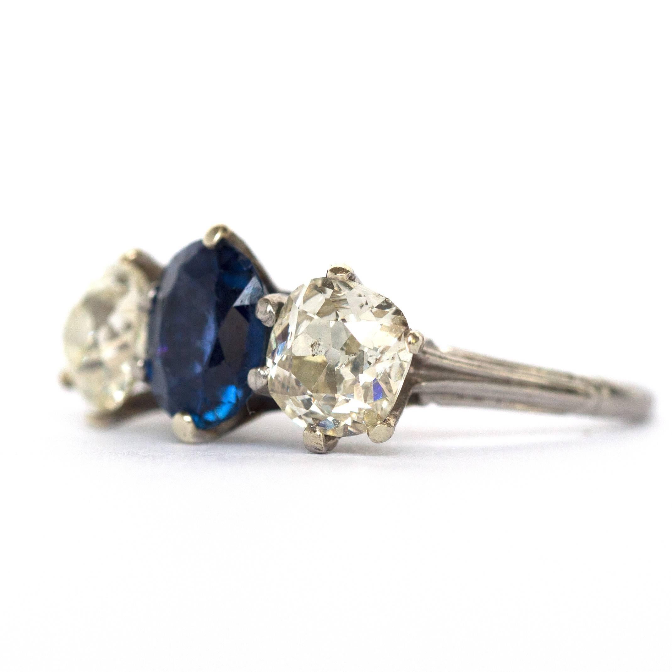 Cushion Cut 1900s Edwardian 1.00 Carat Blue Sapphire Yellow Gold Engagement Ring