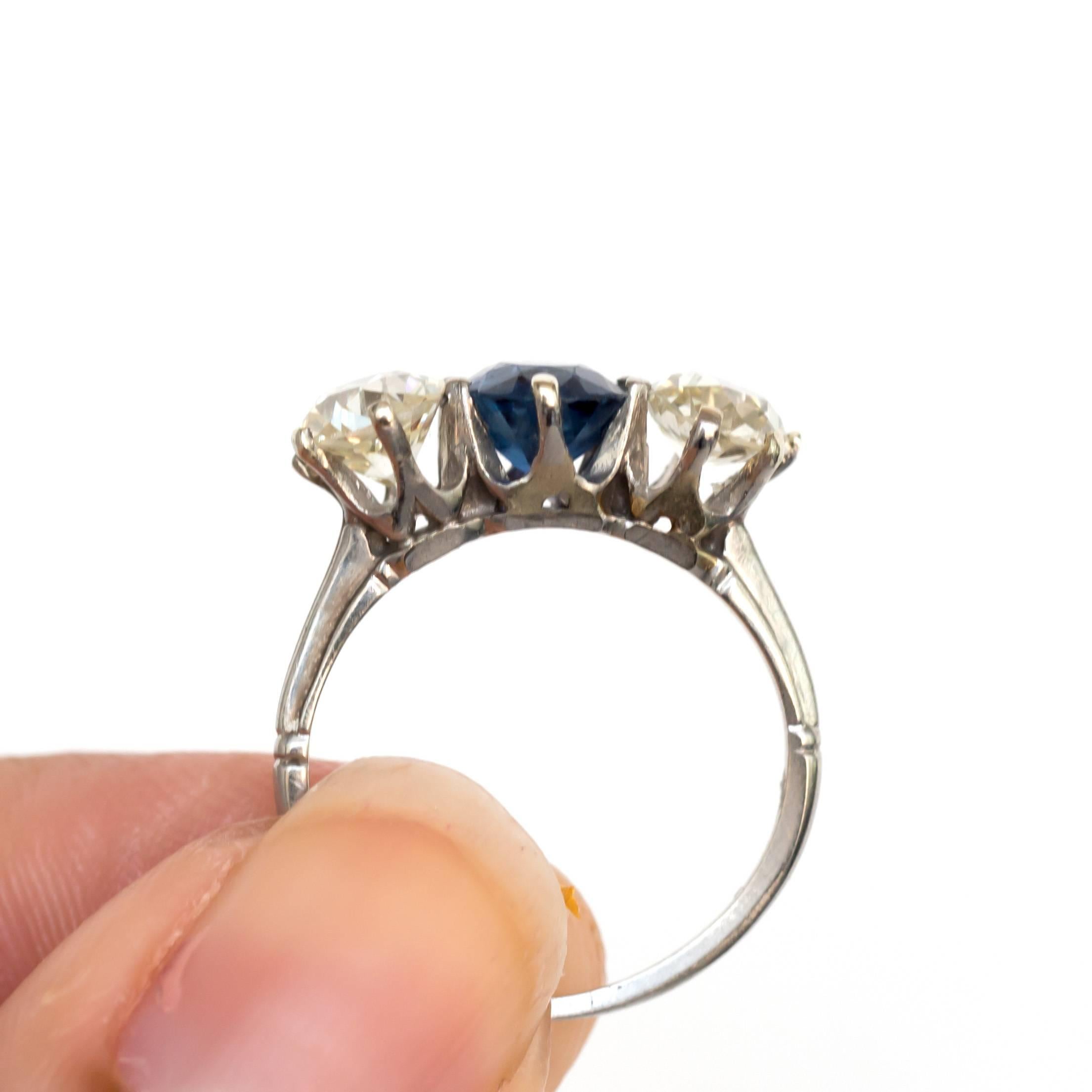 Women's 1900s Edwardian 1.00 Carat Blue Sapphire Yellow Gold Engagement Ring