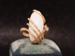 Estate 18K Yellow Gold White Chalcedony Diamond Ring - VHK#1020