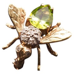 Vintage 14K Yellow Gold Peridot and Diamond Fly Brooch Pin - VHK#1023