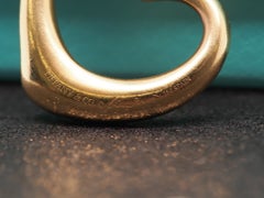 Ciondolo a forma di cuore “Medium” aperto di Elsa Peretti per Tiffany & Co, in oro giallo 18 carati - VHK#240A