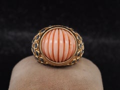 Anillo francés de oro amarillo de 18 quilates de EstaEstate con coral y zafiros en estilo «Henry Point» - VHK#595b