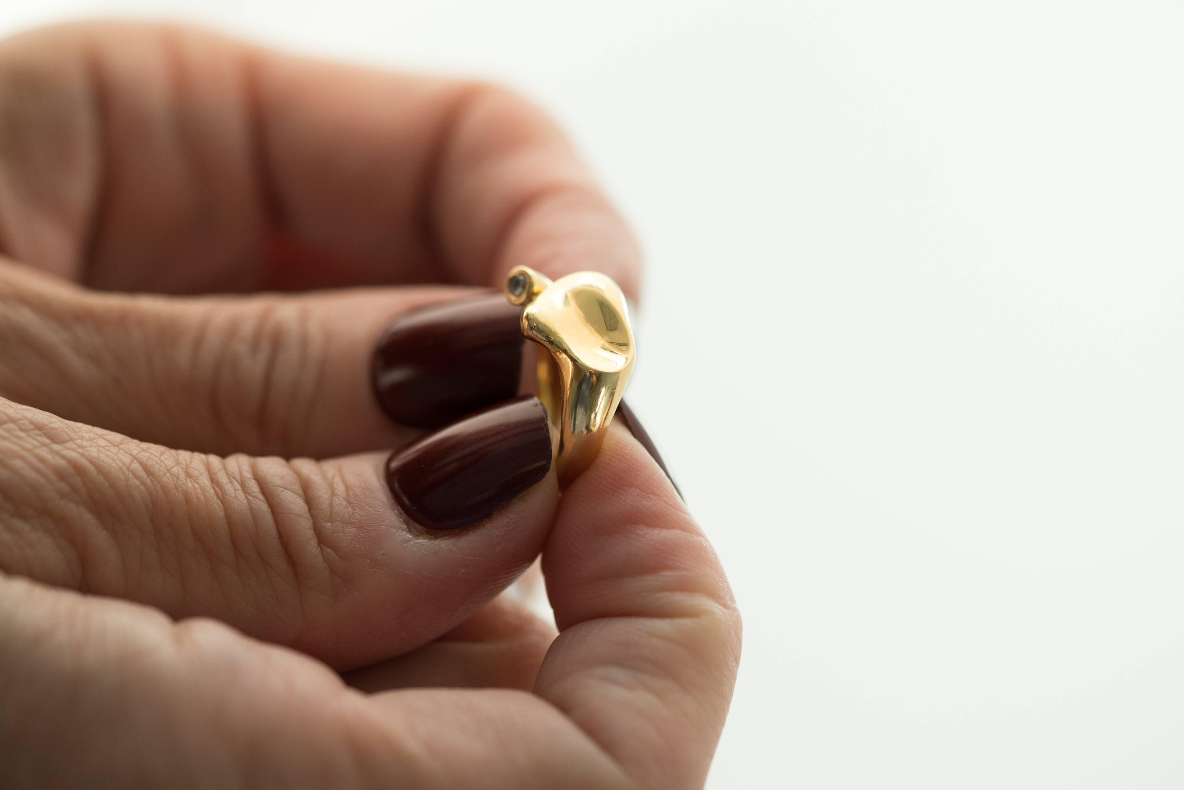 Tiffany & Co. Elsa Peretti Open Heart Diamond and 18K Gold Ring In Good Condition In Atlanta, GA