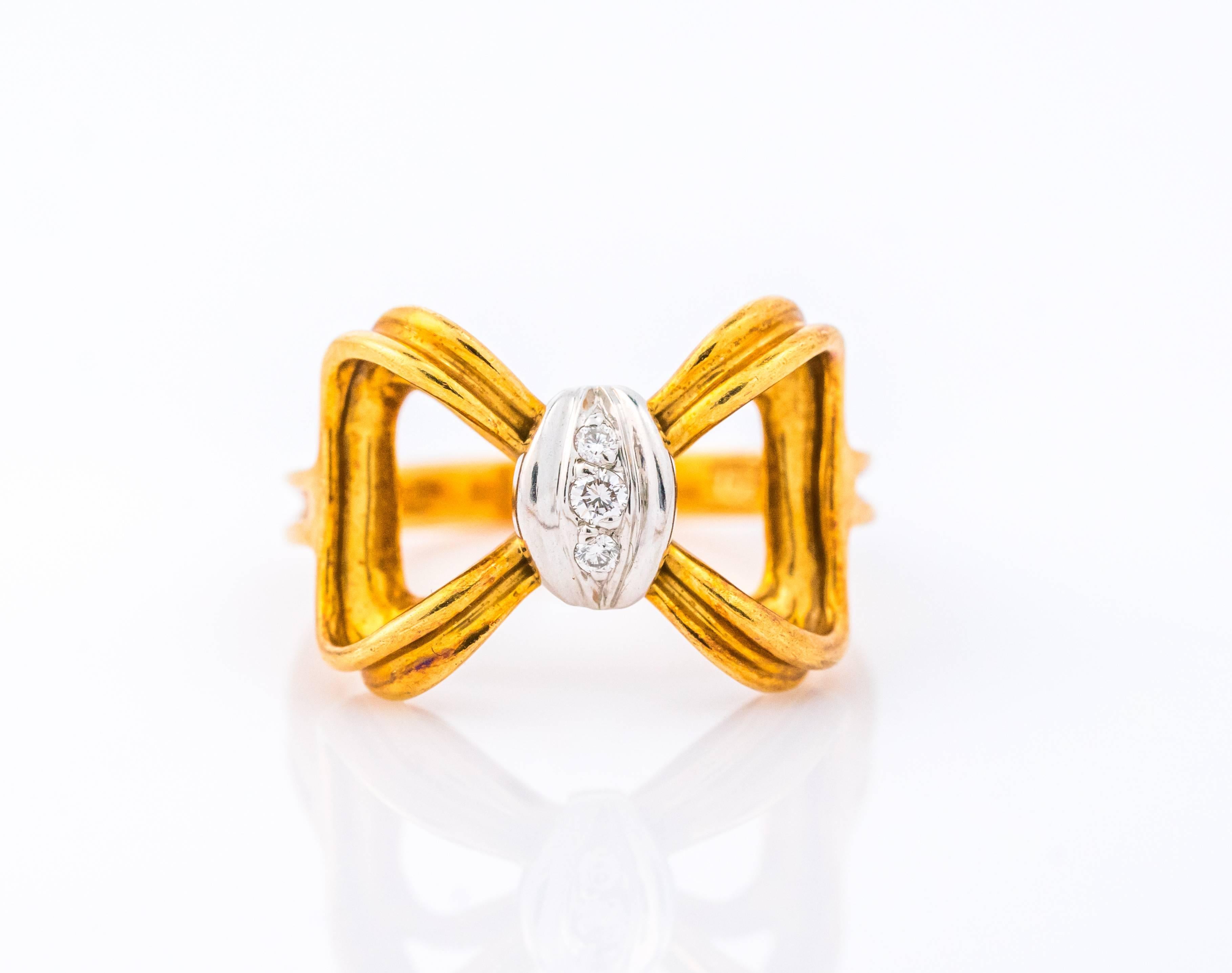 Modern 1980s Tiffany & Co. Diamond, Platinum and 18K Gold Bow Ring