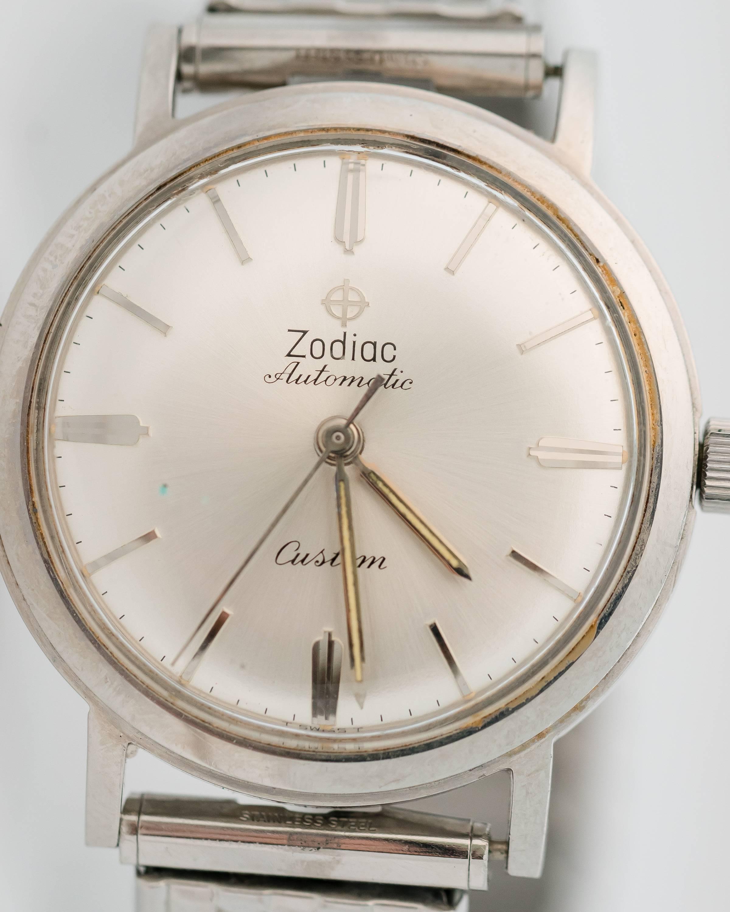 Amazing! Zodiac designed this 1950s Retro Stainless Steel Swiss Automatic watch with antimagnetic as well as water- and shock-resistant technologies. Meticulous attention to design detail resulted in a classic watch with optimal performance
