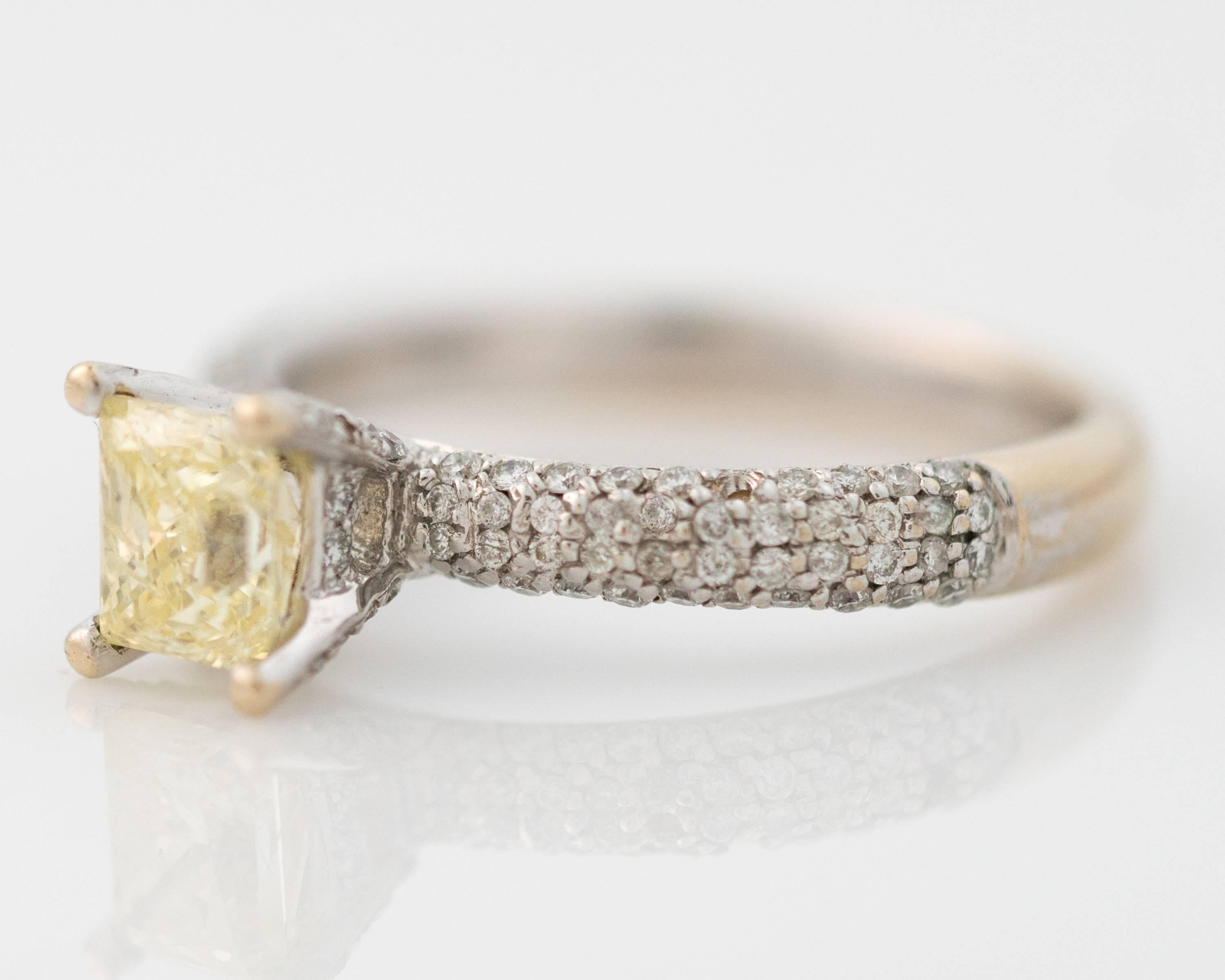 1.00 Carat Fancy Yellow Diamond and 14K Gold Engagement Ring In Good Condition For Sale In Atlanta, GA