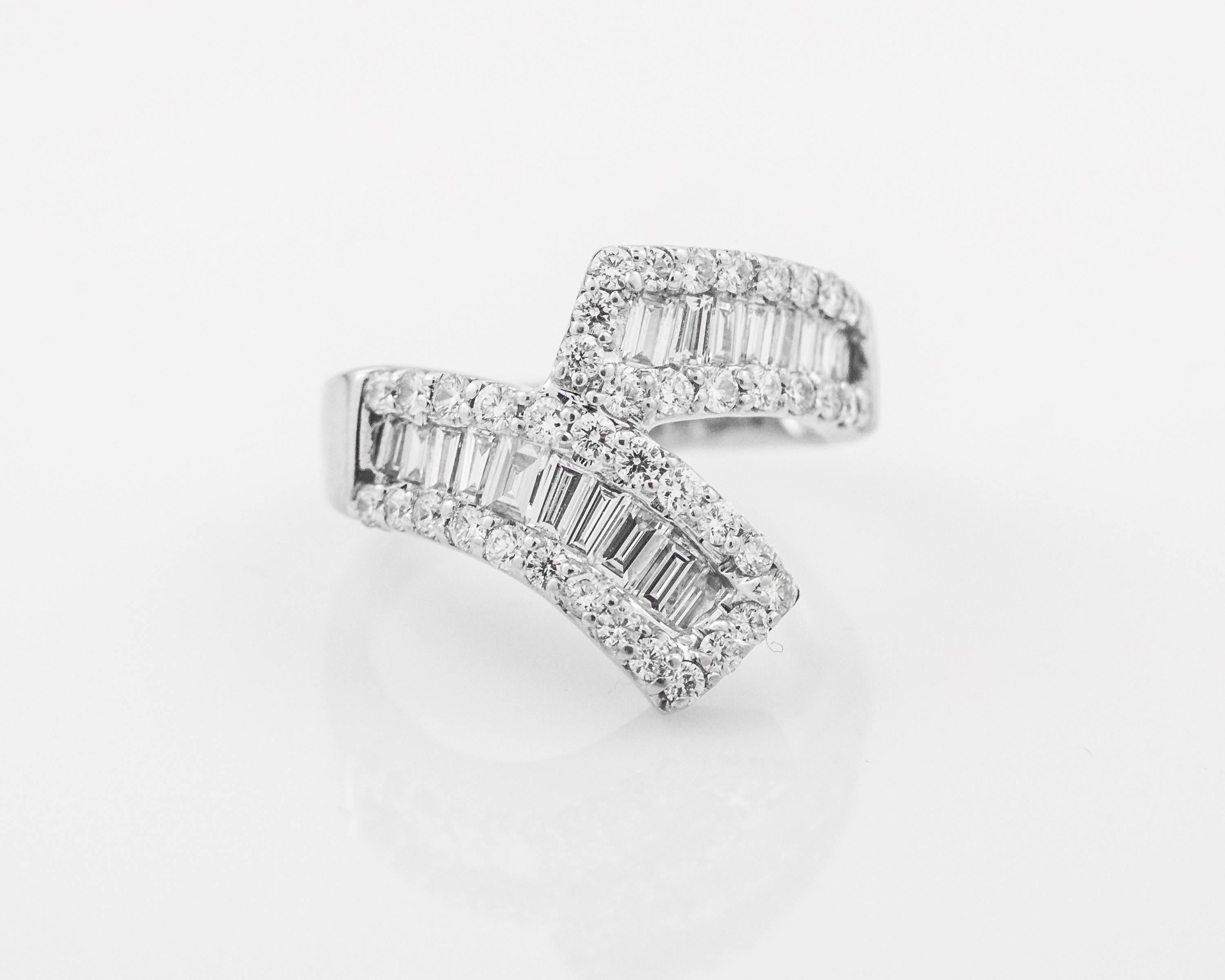 Modern 2.50 Carat Diamond and 18 Karat White Gold Wraparound Ring