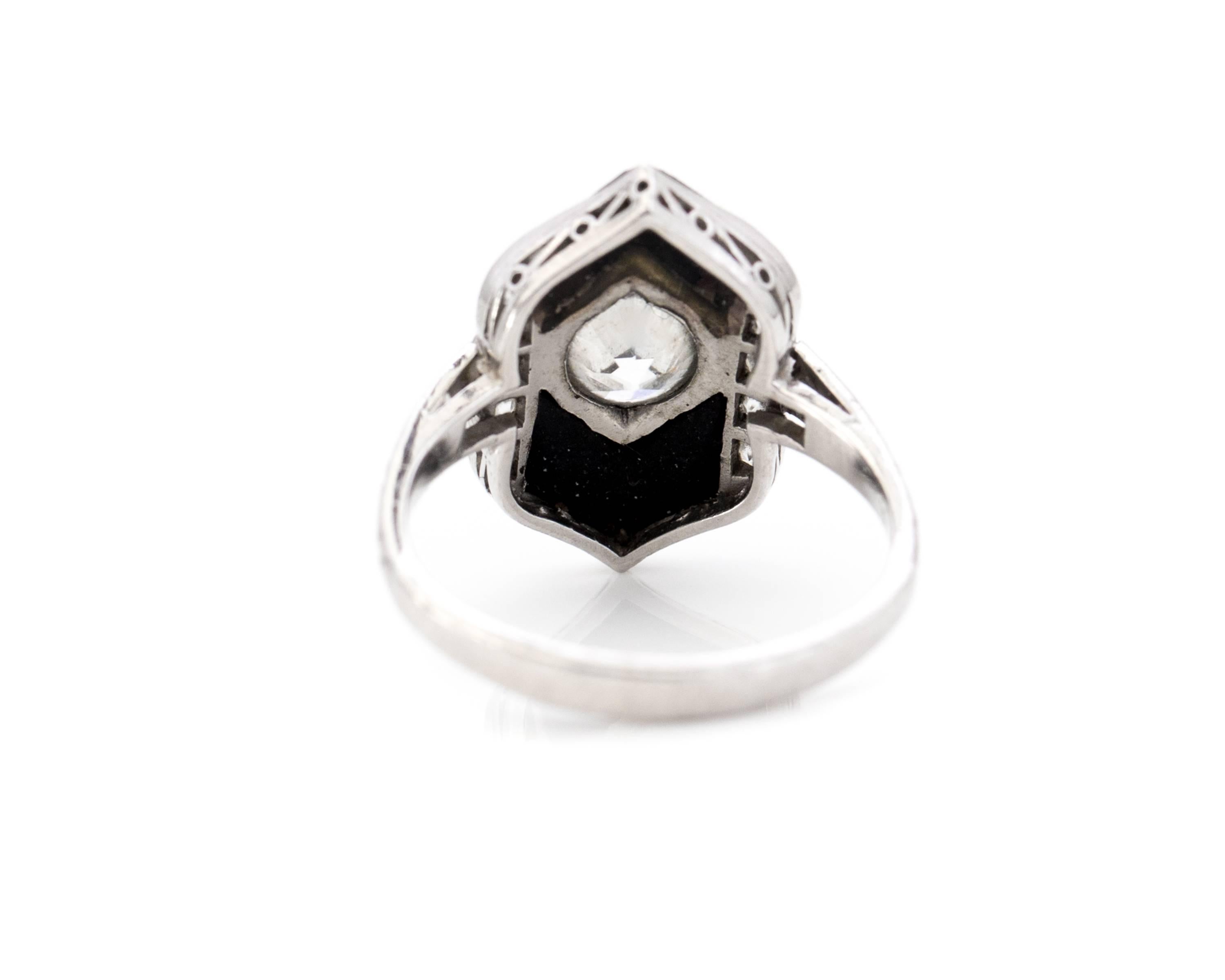 1930s 0.60 Carat Diamond and Onyx Platinum Ring  In Good Condition In Atlanta, GA