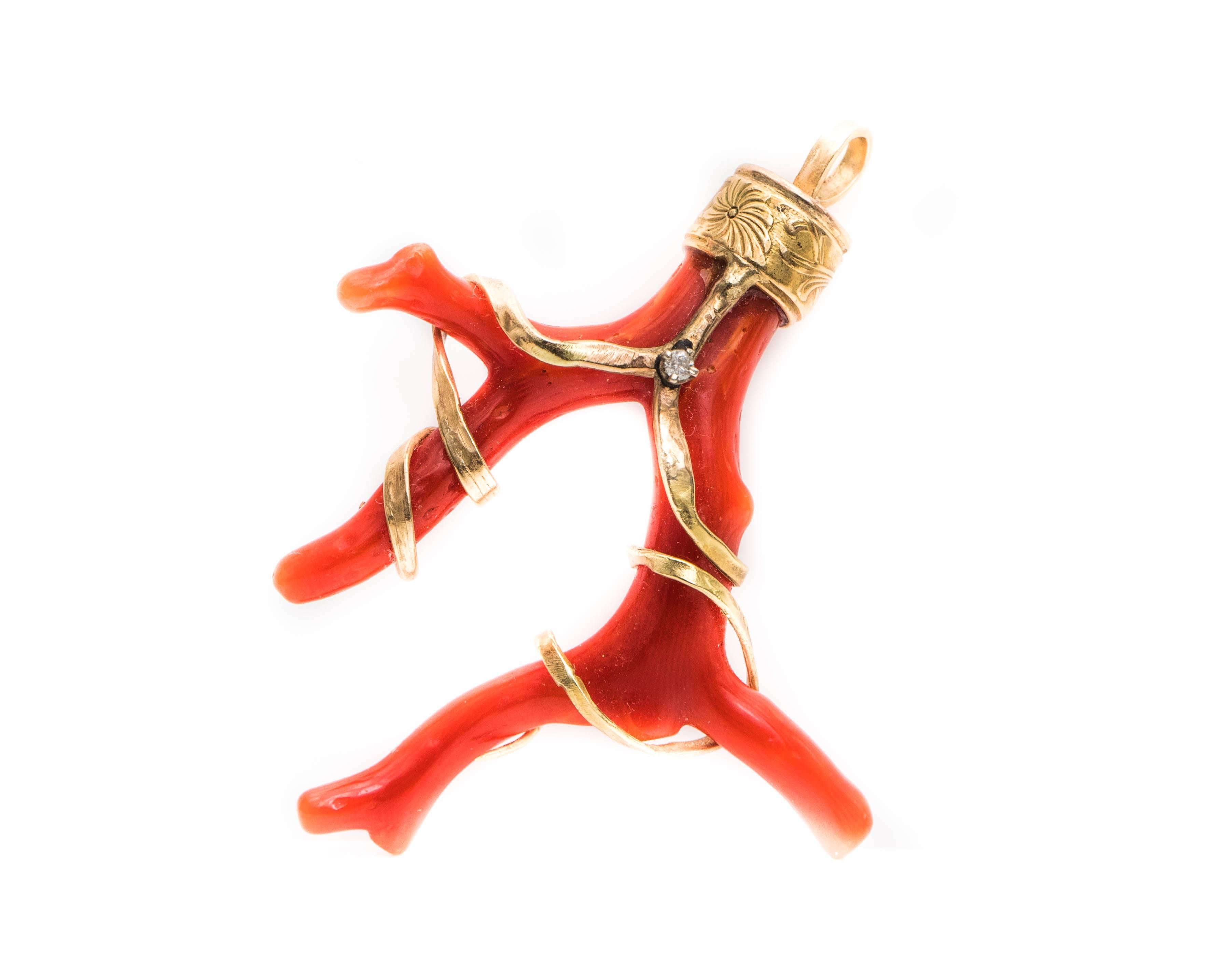 1950s Red Coral, Diamond and 14 Karat Yellow Gold Wrapped Pendant, Necklace Enhancer

Stunning, smooth Red Coral wrapped in 14 Karat Yellow Gold set with a Round Brilliant Diamond.

A 14 Karat Gold Cap sits atop a forked branch of Red Coral. The