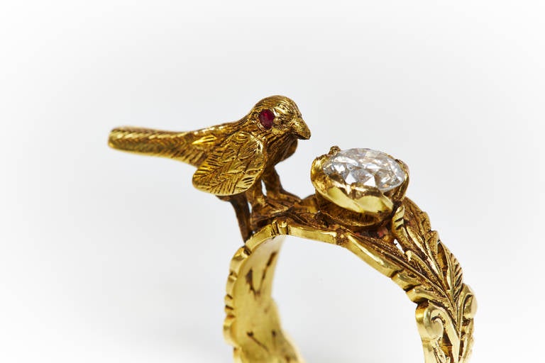 A Unique 18k Yellow Gold Cocktail Ring with a Prominent 1 ct Diamond.