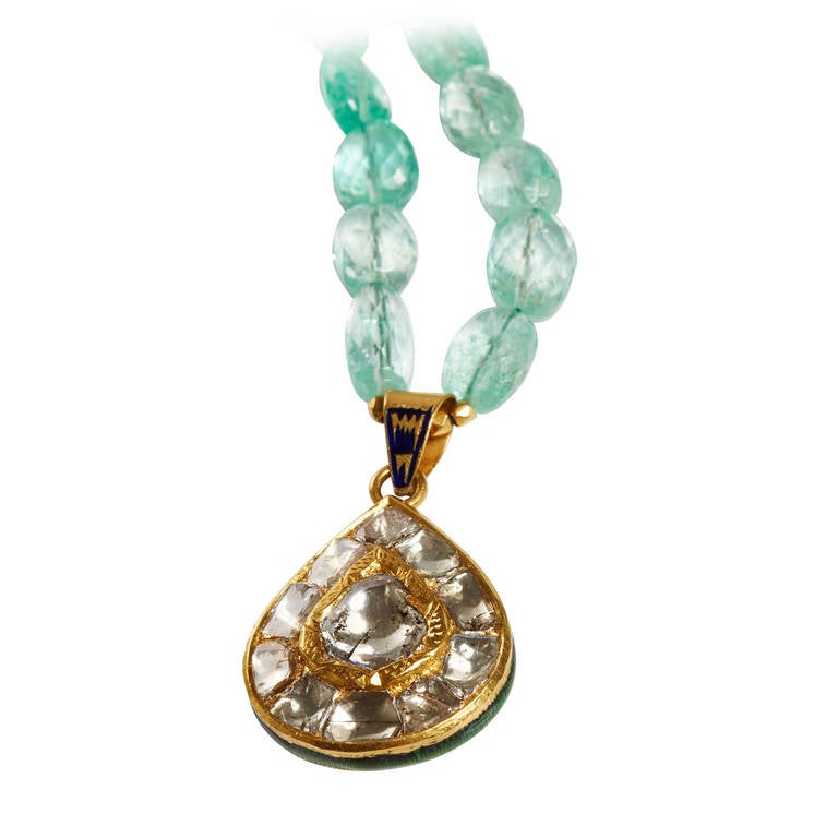 Jade Jagger Emerald Bead Gold Necklace with Polki Diamond Pendant For Sale