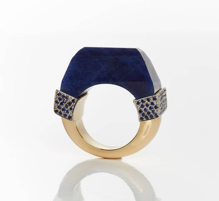 Hand Carved Blue Sapphire Ring Set in 18k Yellow Gold Band With Blue Sapphire Pave. 
Sapphire 81.75 ct.