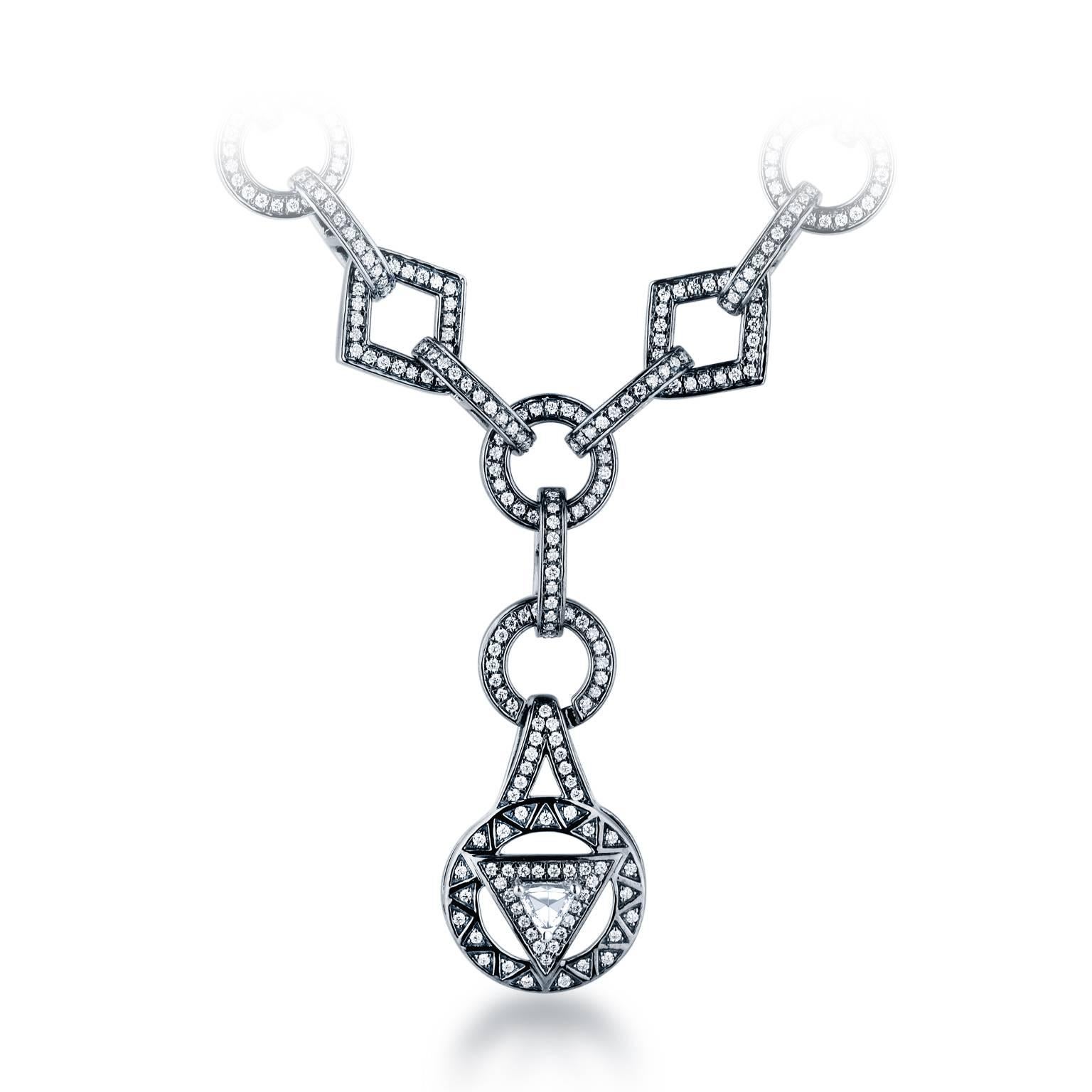 WHITE TRILLION ROSE CUT POINTER WITH WHITE ROUND DIAMONDS IN A TRIANGULUM NECKLACE
TOTAL DIAMOND CARAT WEIGHT 1.67 CTW
DIAMOND QUALITY SI1
IN 18KT WHITE GOLD 
Made in India
