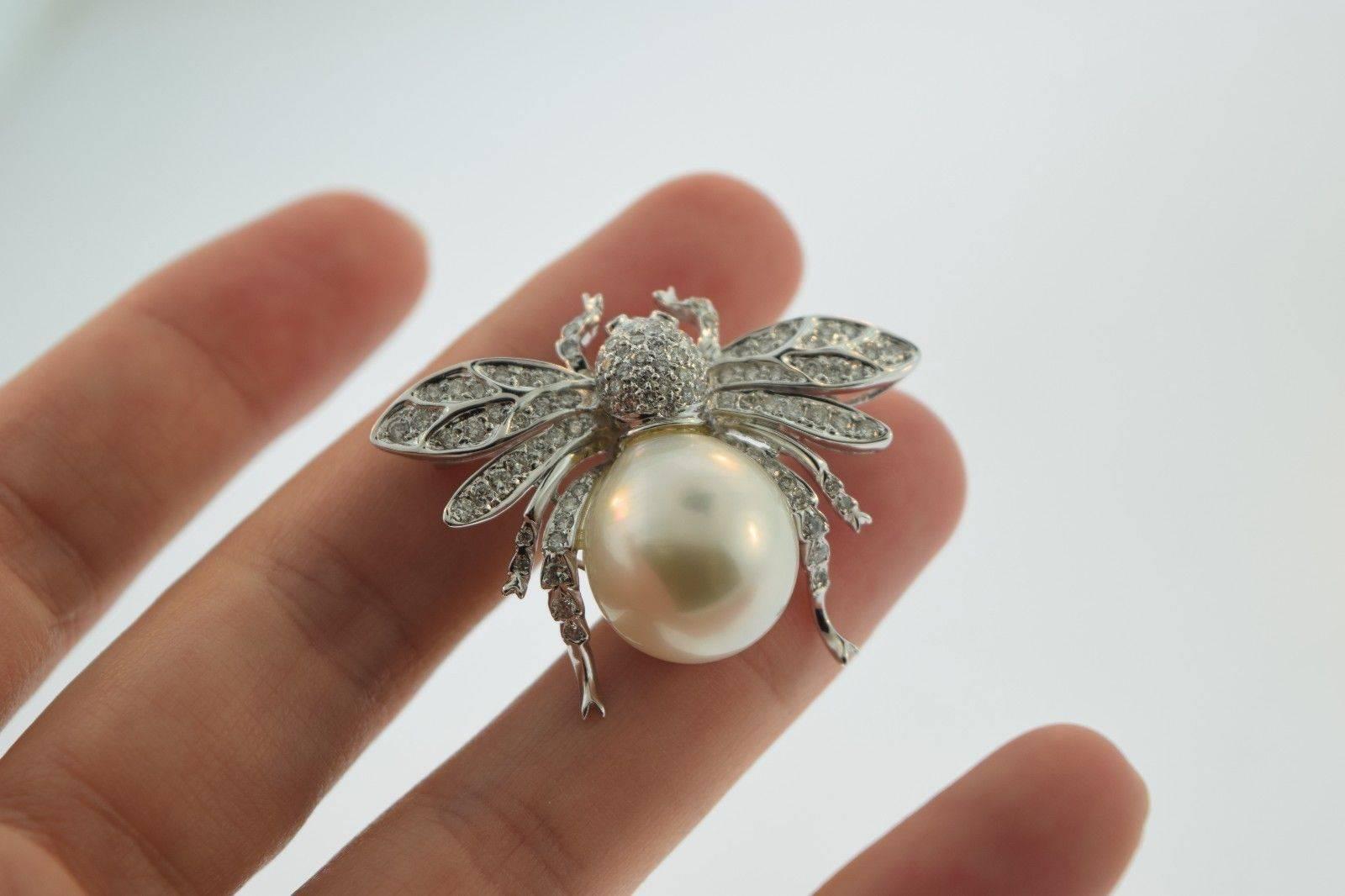 South Sea Pearl Diamond Gold Bumble Bee Brooch Pendant For Sale 3