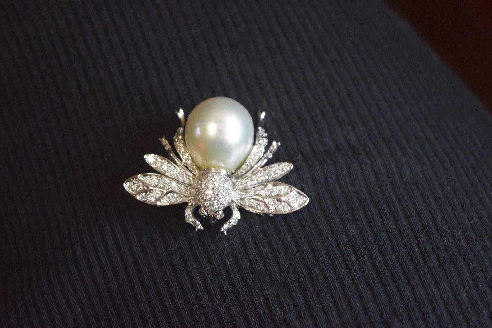 South Sea Pearl Diamond Gold Bumble Bee Brooch Pendant For Sale 5