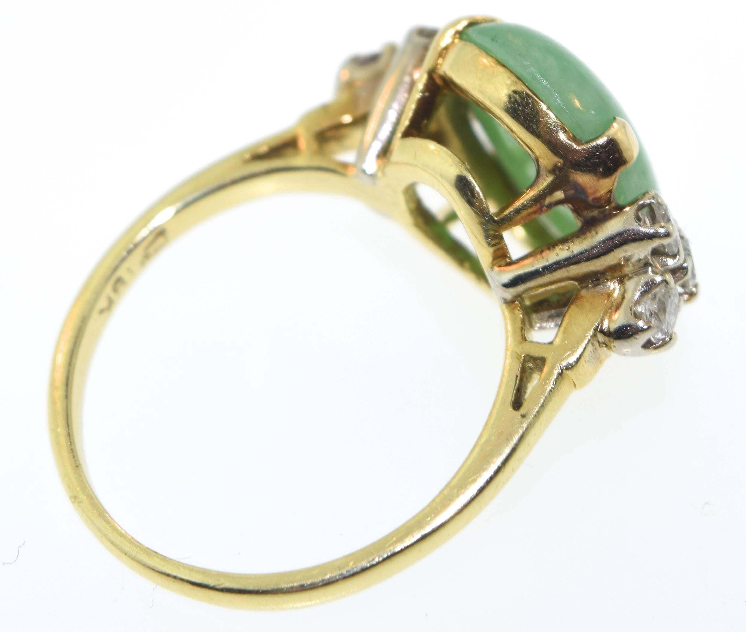 Tiffany & Co. Jade Diamond Gold Ring In Excellent Condition For Sale In Miami, FL