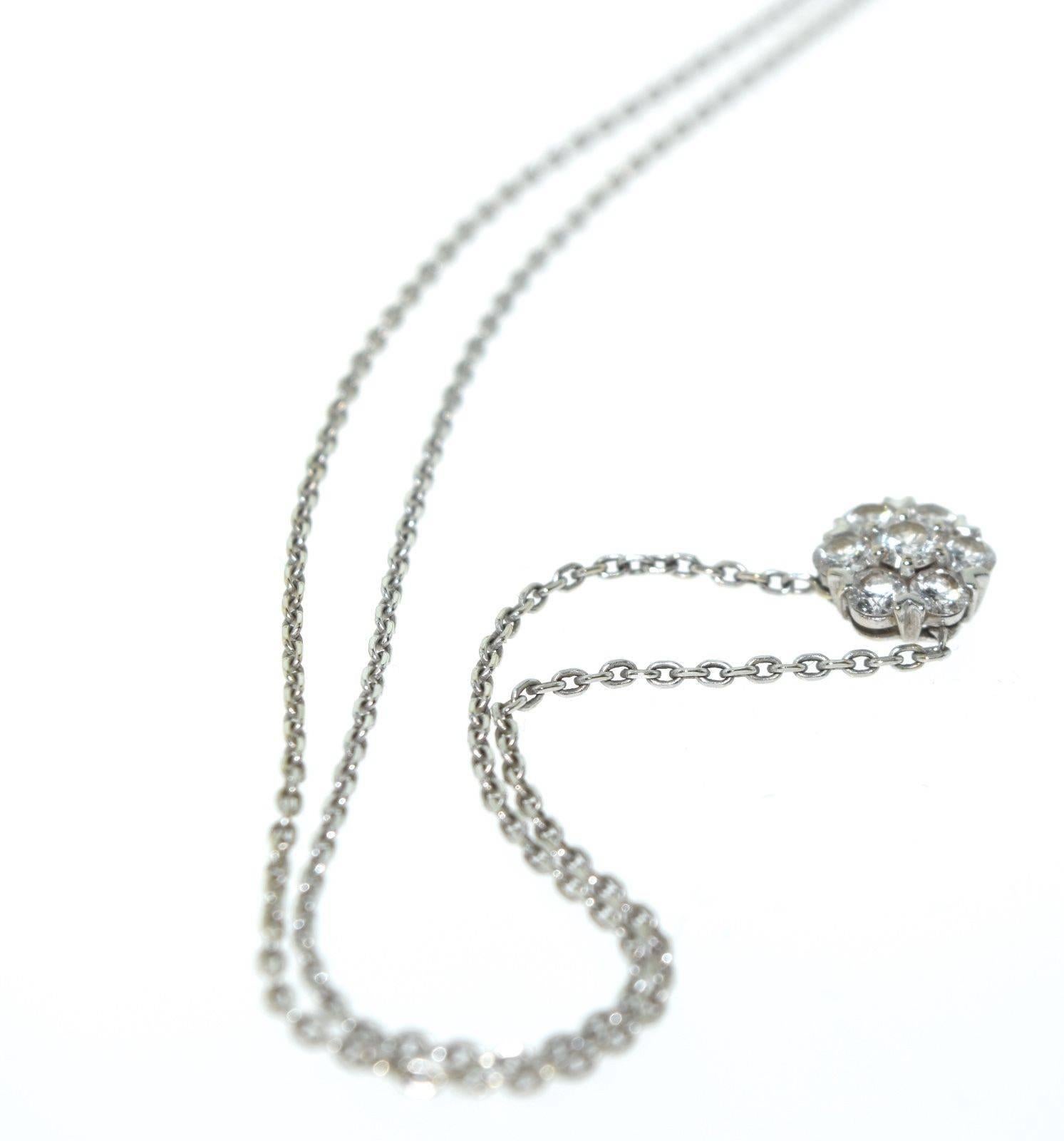 Van Cleef & Arpels Small Diamond Gold Fleurette Pendant Necklace In Excellent Condition For Sale In Miami, FL