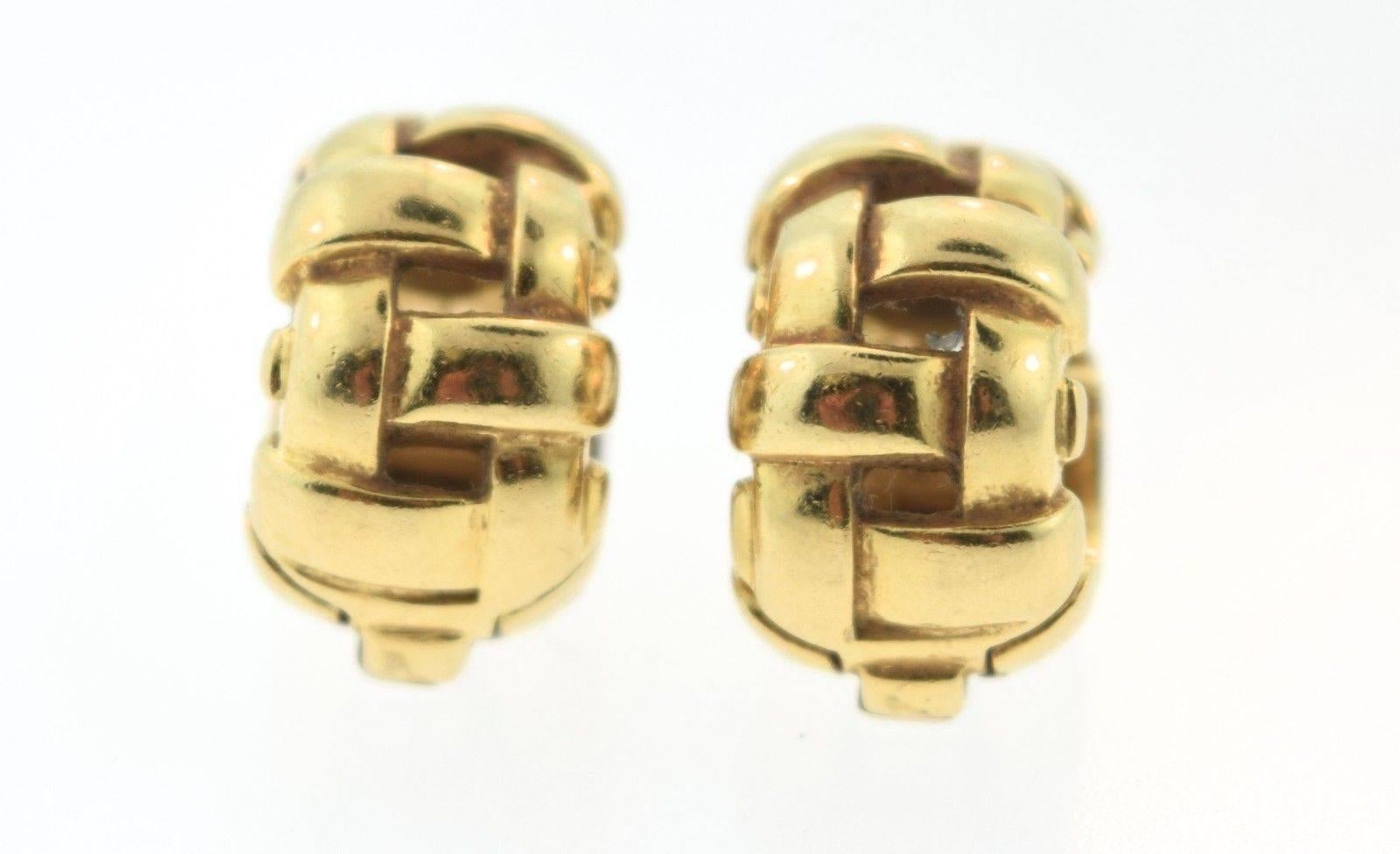 Tiffany & Co. Vannerie Gold Open Basket Weave Semi Hoop Earrings with Box In Excellent Condition For Sale In Miami, FL