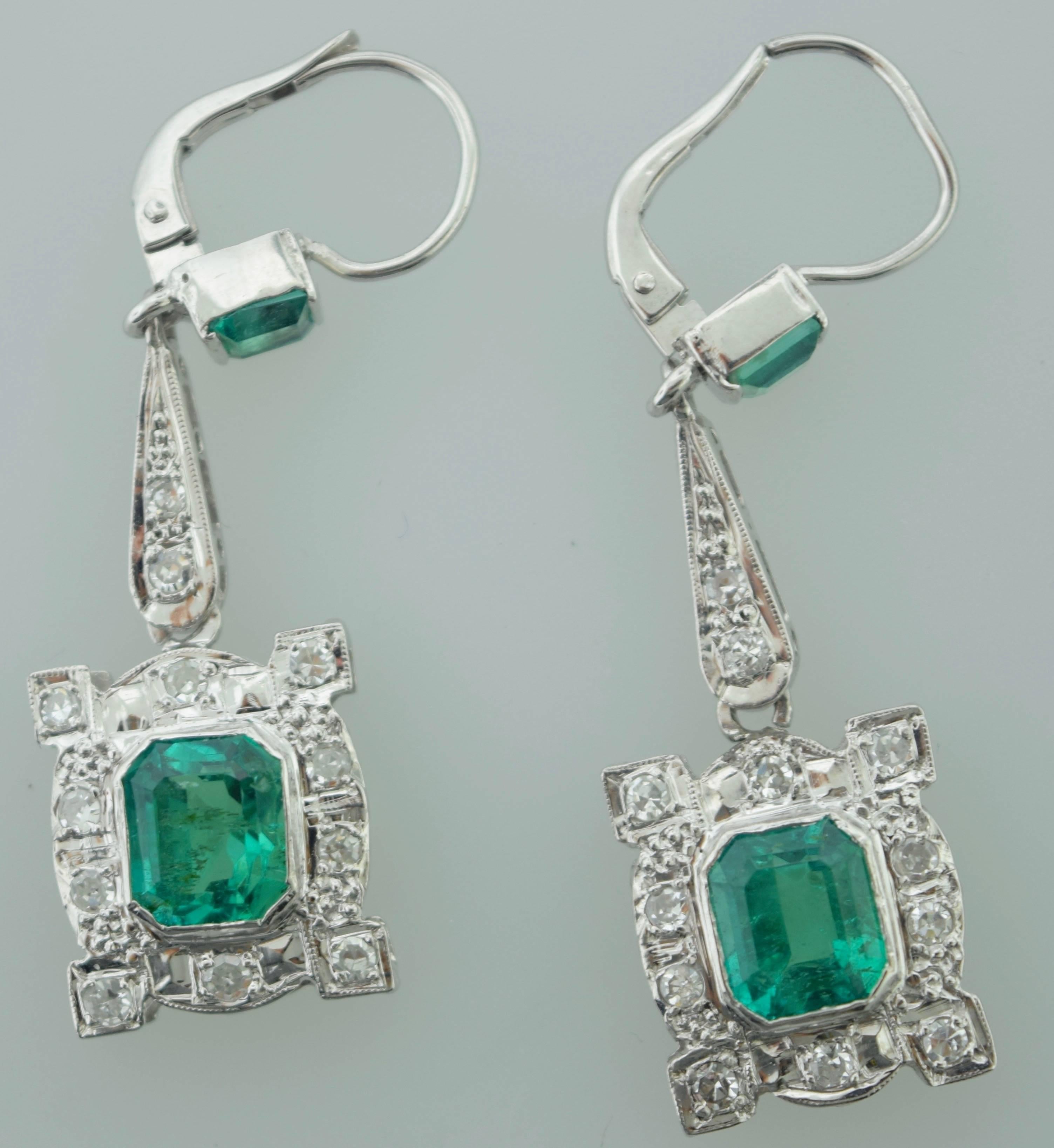 Antique Colombian Emerald Diamond Gold Drop Earrings For Sale 2