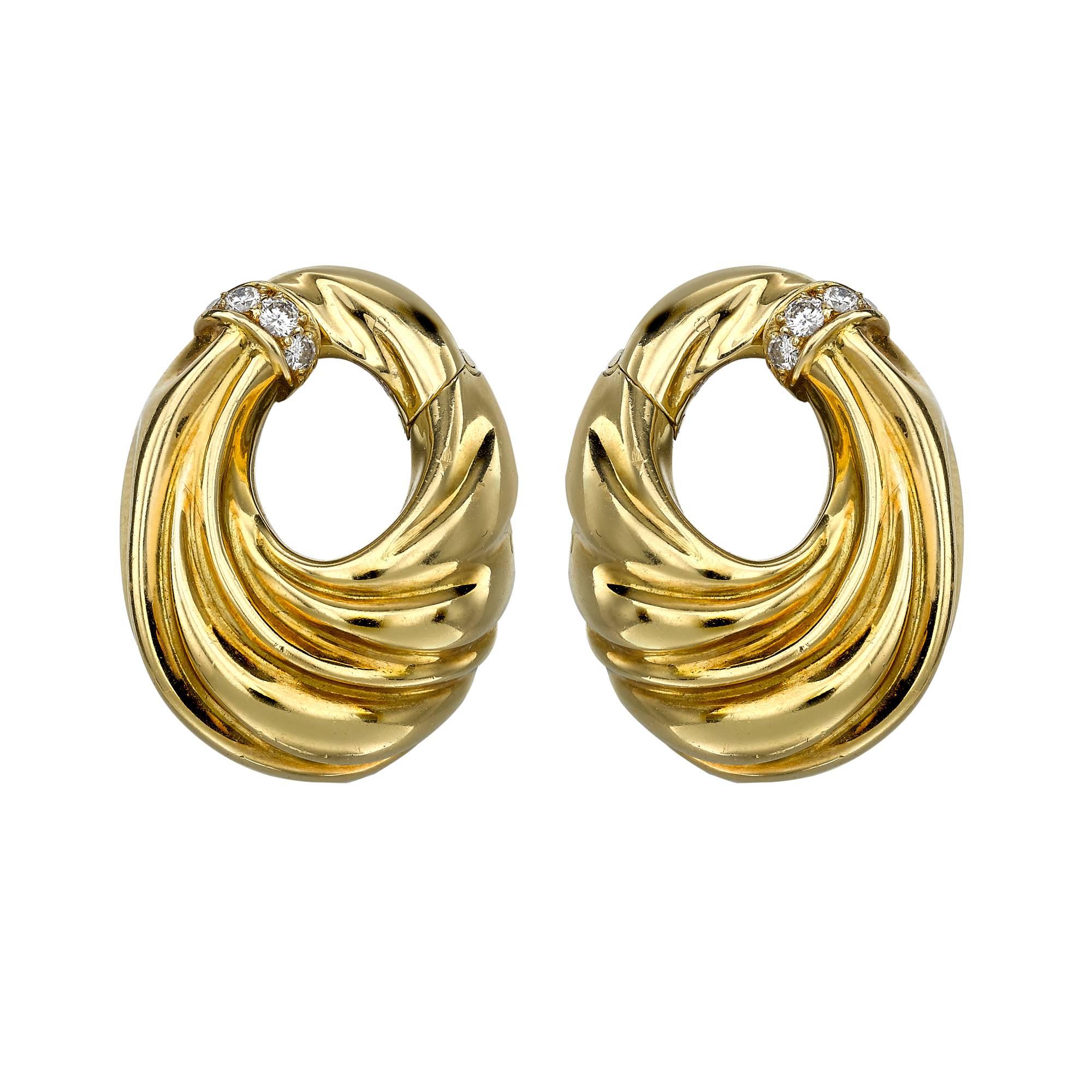 Van Cleef & Arpels Diamond Gold Earrings For Sale