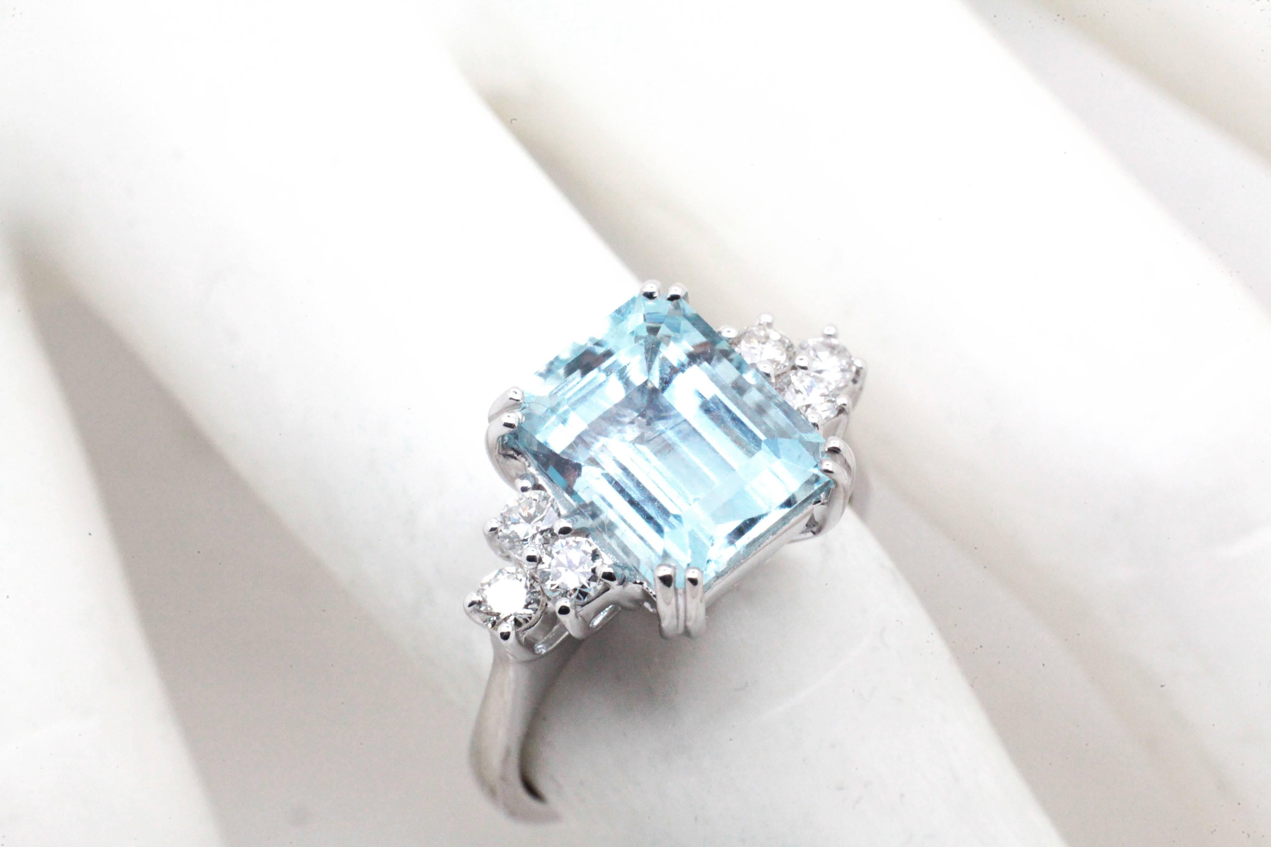 Ferrucci GIA Certified 2.82 Carat Aquamarine Diamonds 18 Karat Gold Ring In New Condition In New York, NY