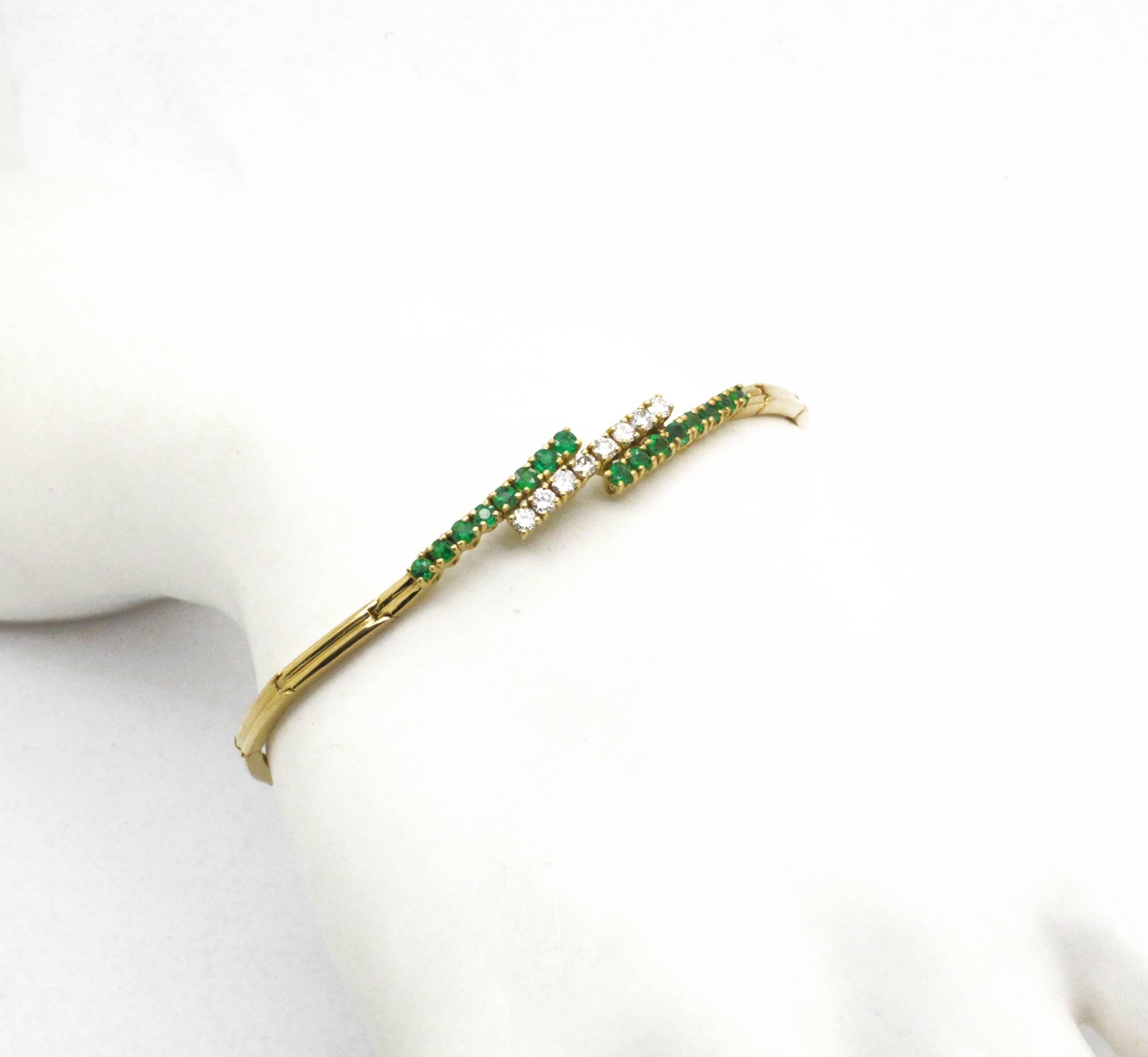 Emeralds Diamonds Gold Bracelet with double safety clasp 2