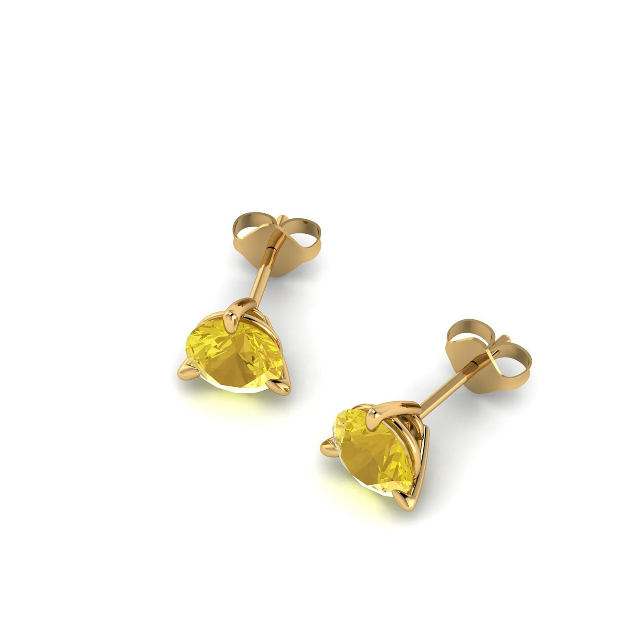 Ferrucci approximately 2.00 carats of Yellow Citrine round brilliant cut set in 18k yellow gold Martini studs , made in New York by Italian master jeweler Francesco Ferrucci.

Featuring a chic Martini style, pret-a-porter, easy to wear, ideal for