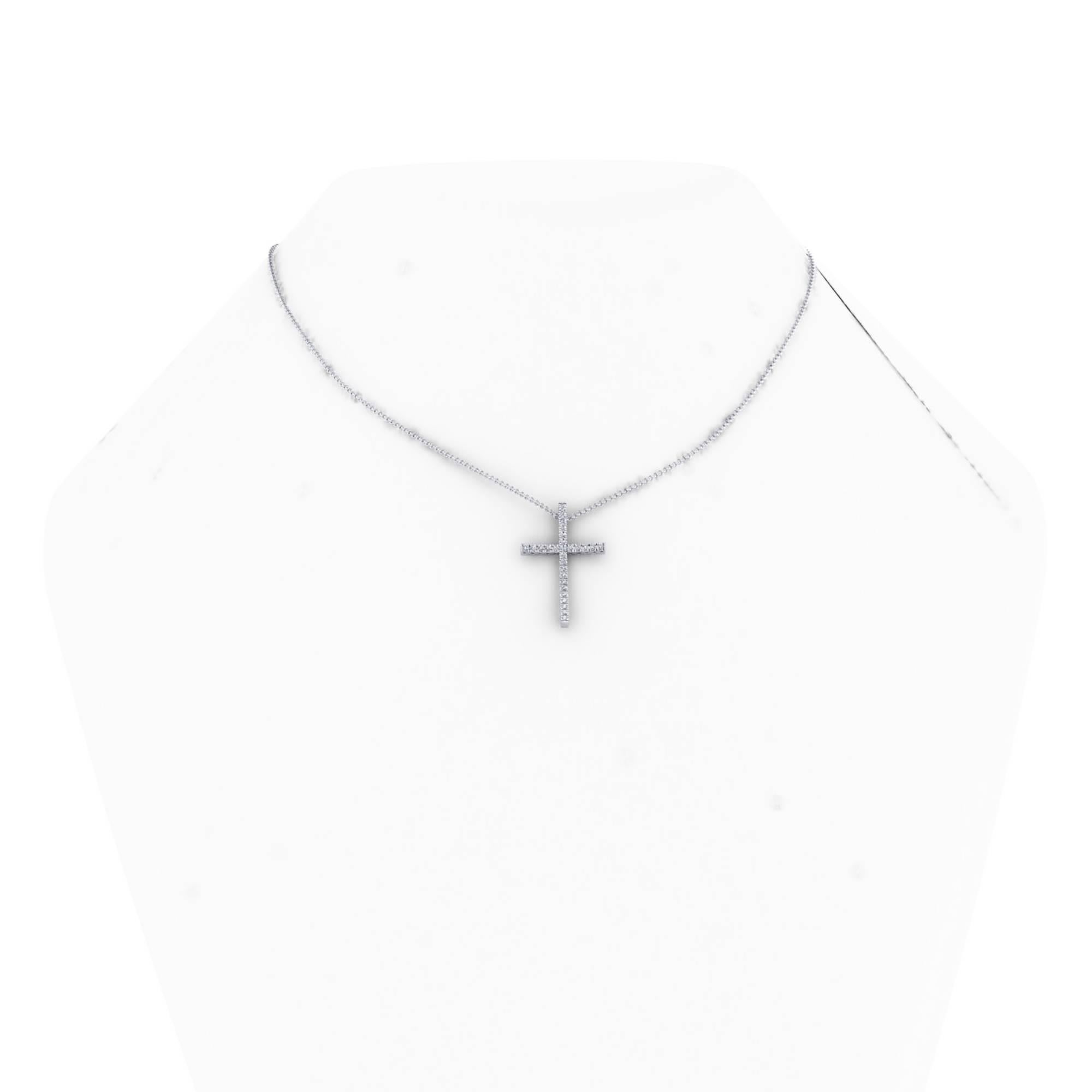 Modern Ferrucci 0.28 Carat White Diamond Cross Necklace Made in 18 Karat Gold For Sale