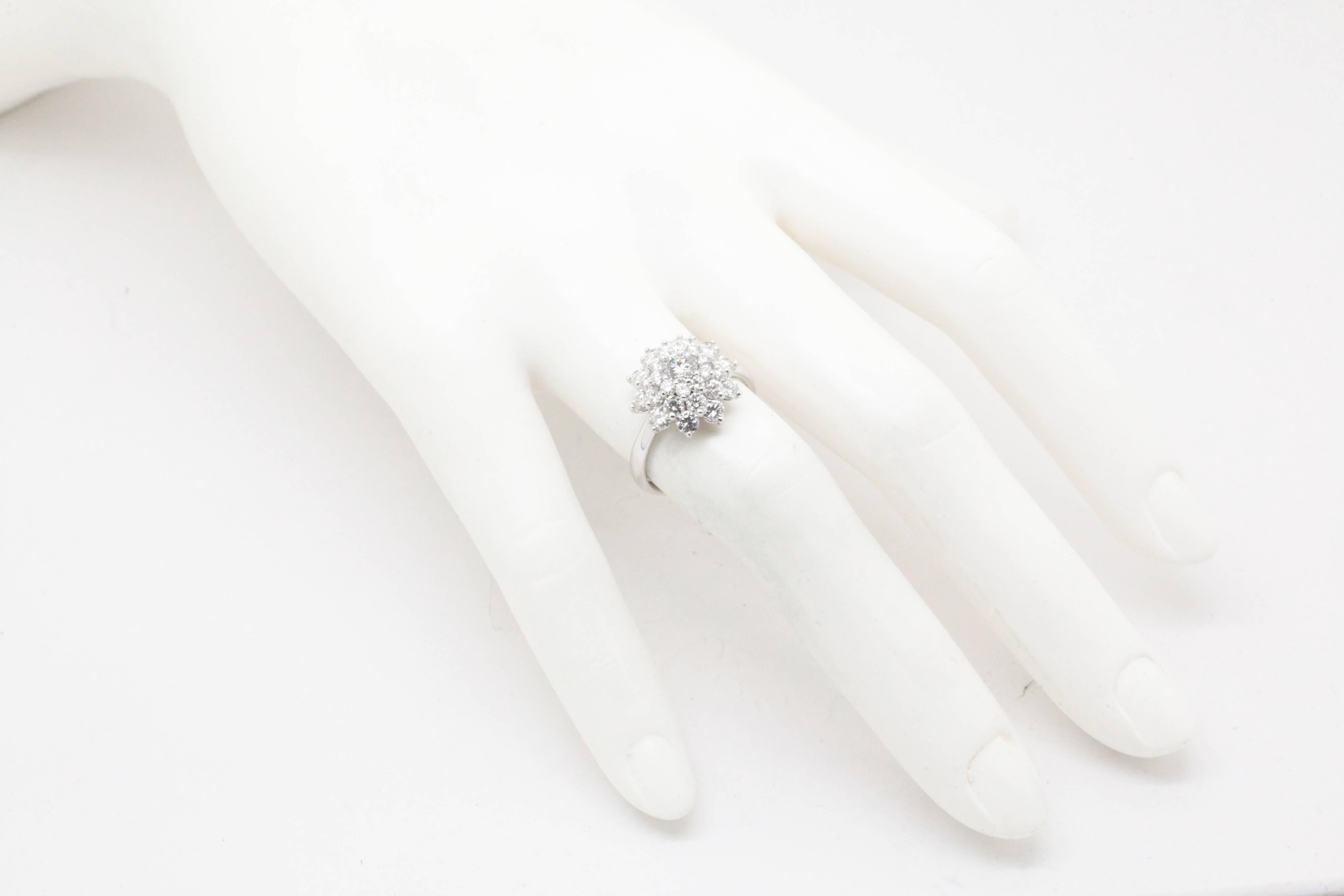2.13 carat White Diamonds Flower Cluster 18k white gold Ring For Sale 1