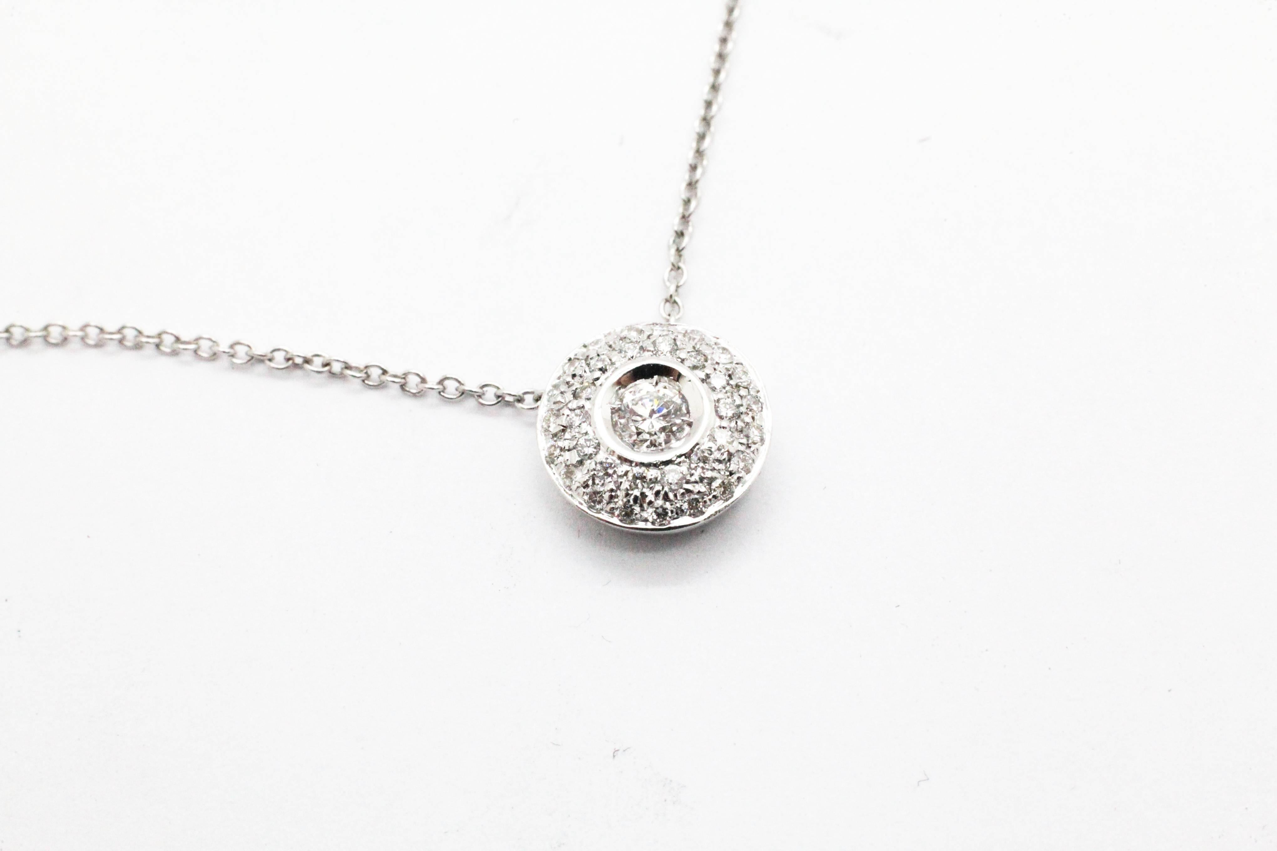 0.42 Carat Diamond 18k white Gold Necklace Pendant For Sale 2