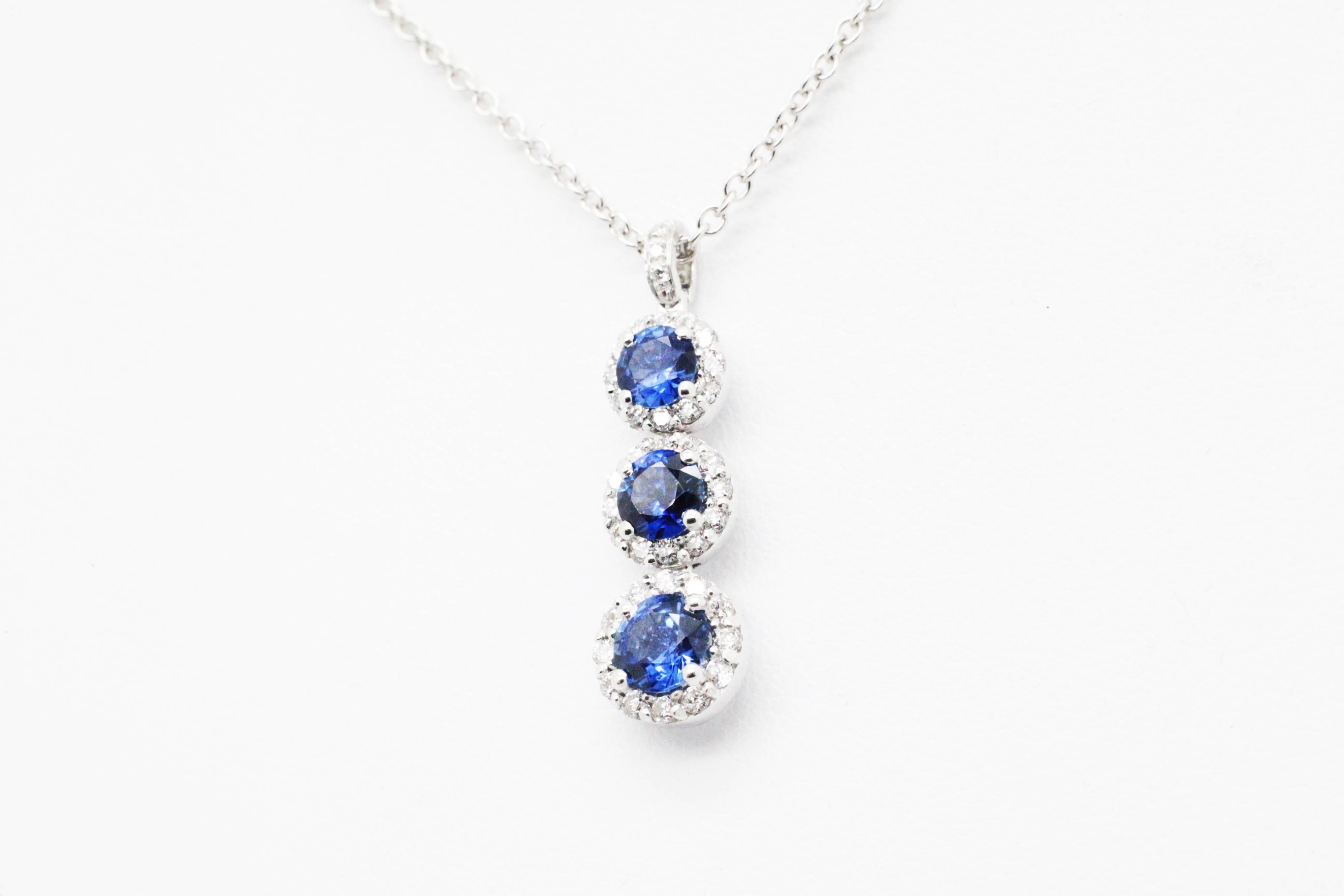 1.24 carat Sapphire and0.40 carat white diamonds 18k white Gold Triple Pendant For Sale 1