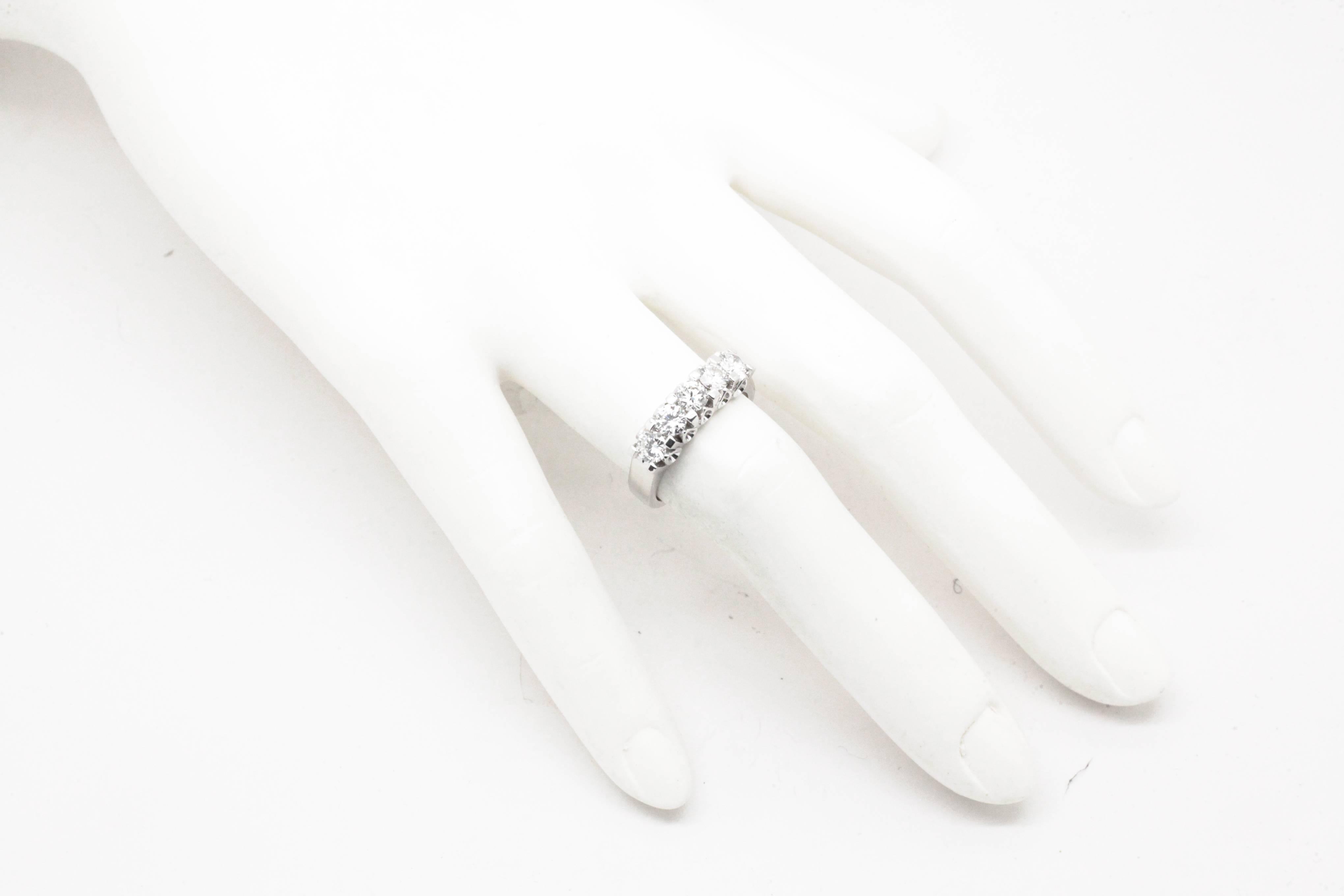 Women's 0.84ct Five Diamonds 18K White Gold Ring For Sale
