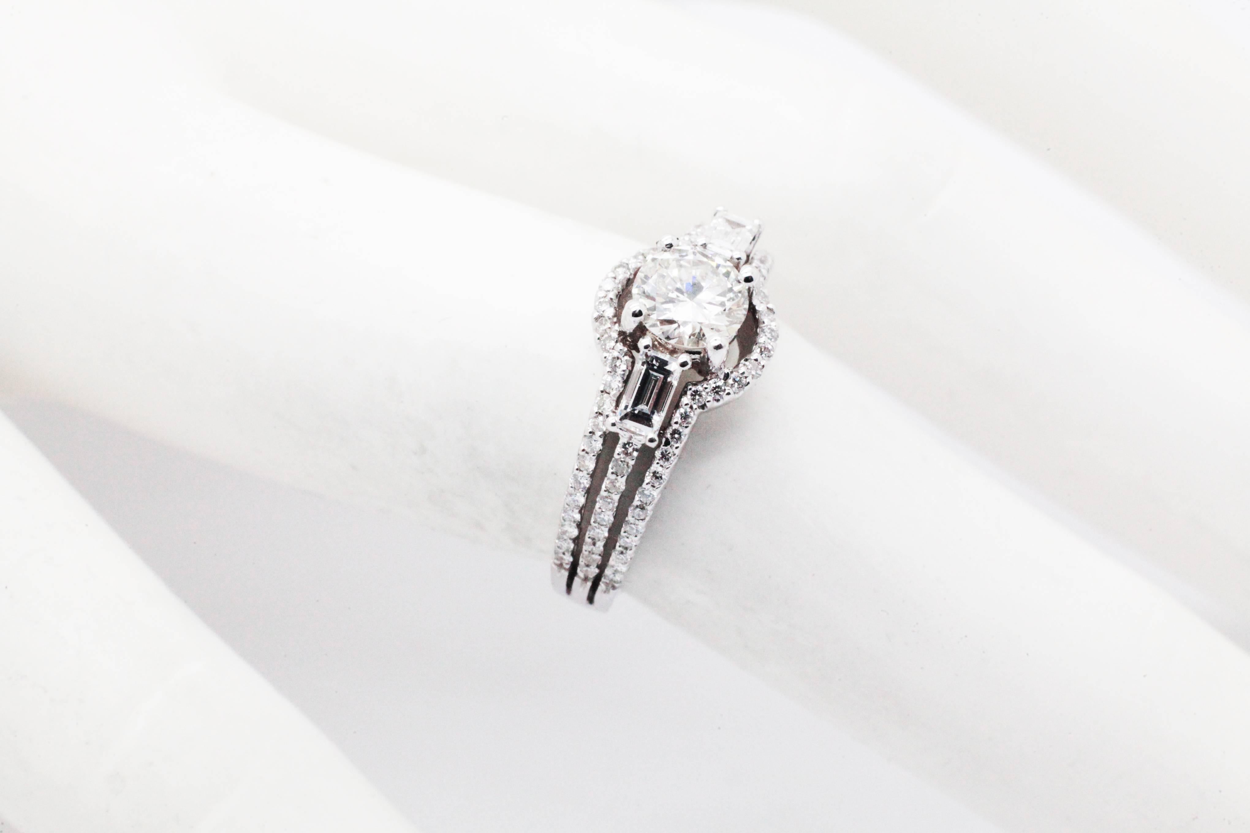 1.13 Carat white Diamond 18k white Gold Engagement Ring For Sale 1