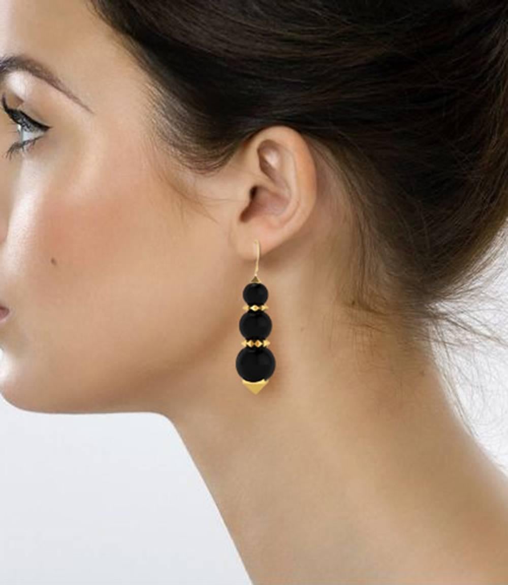 Women's Ferrucci Black Onyx Beads Pyramid Yellow Gold Earrings For Sale