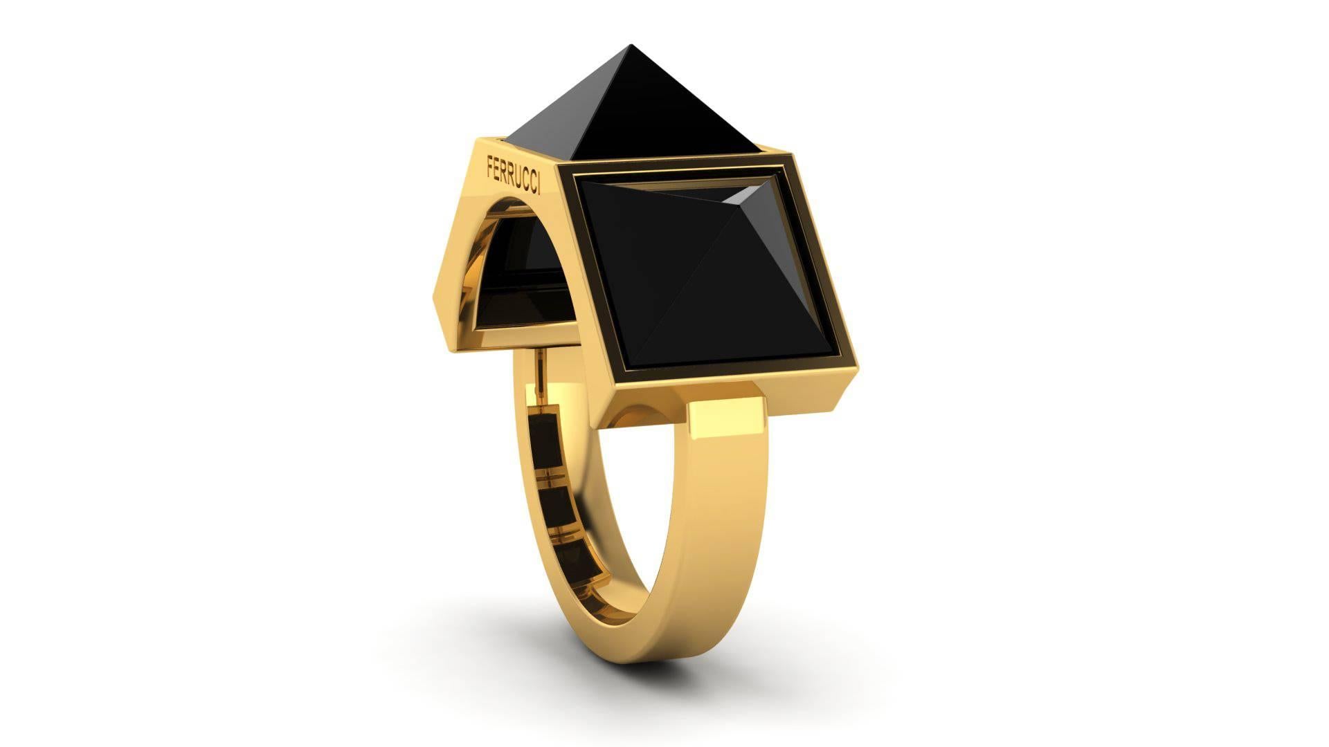 Art Deco Ferrucci Black Onyx Pyramids 18 Karat Yellow Gold Ring