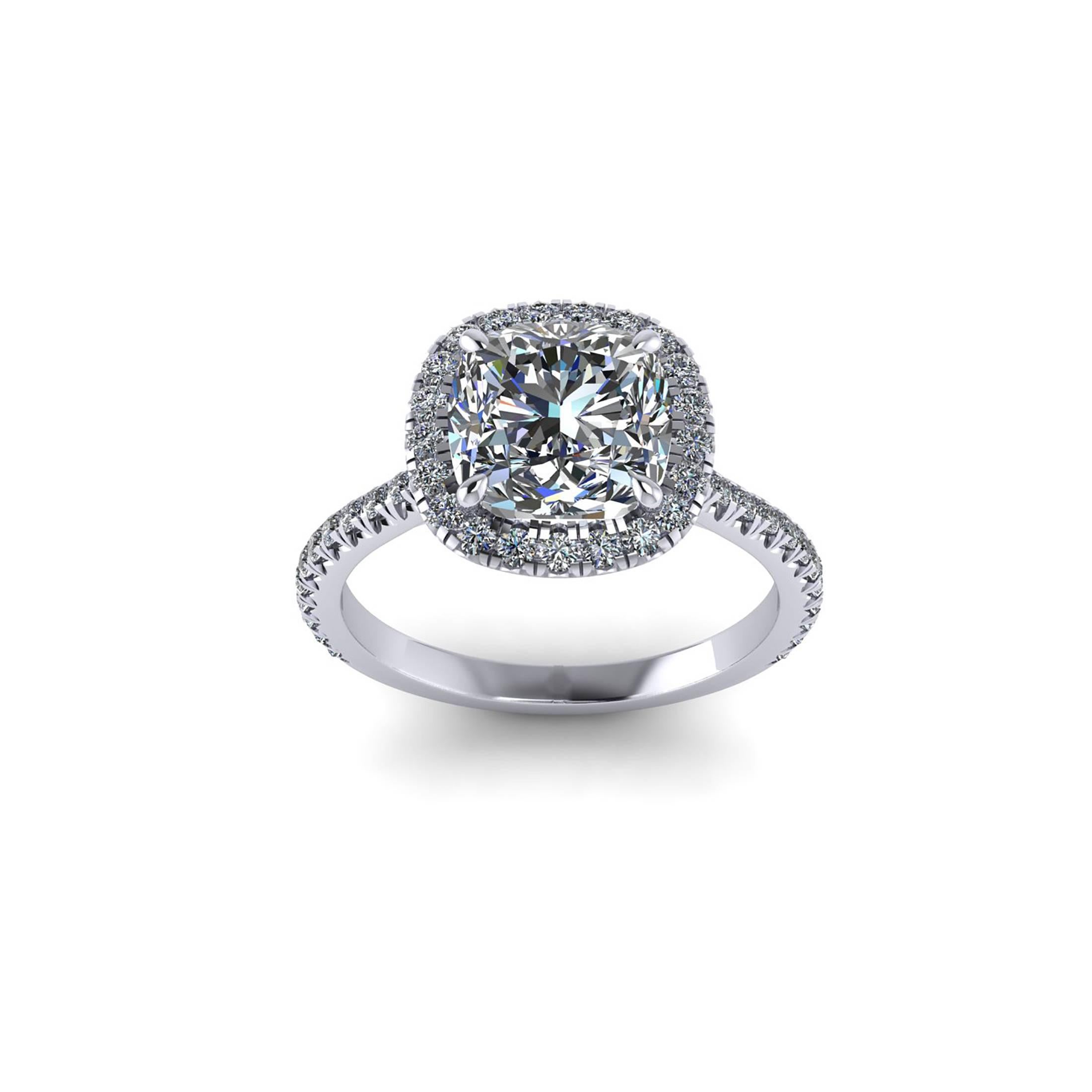 Taille coussin Bague de fiançailles pavée de diamants taille coussin de 2,01 carats de couleur H, certifiée GIA en vente