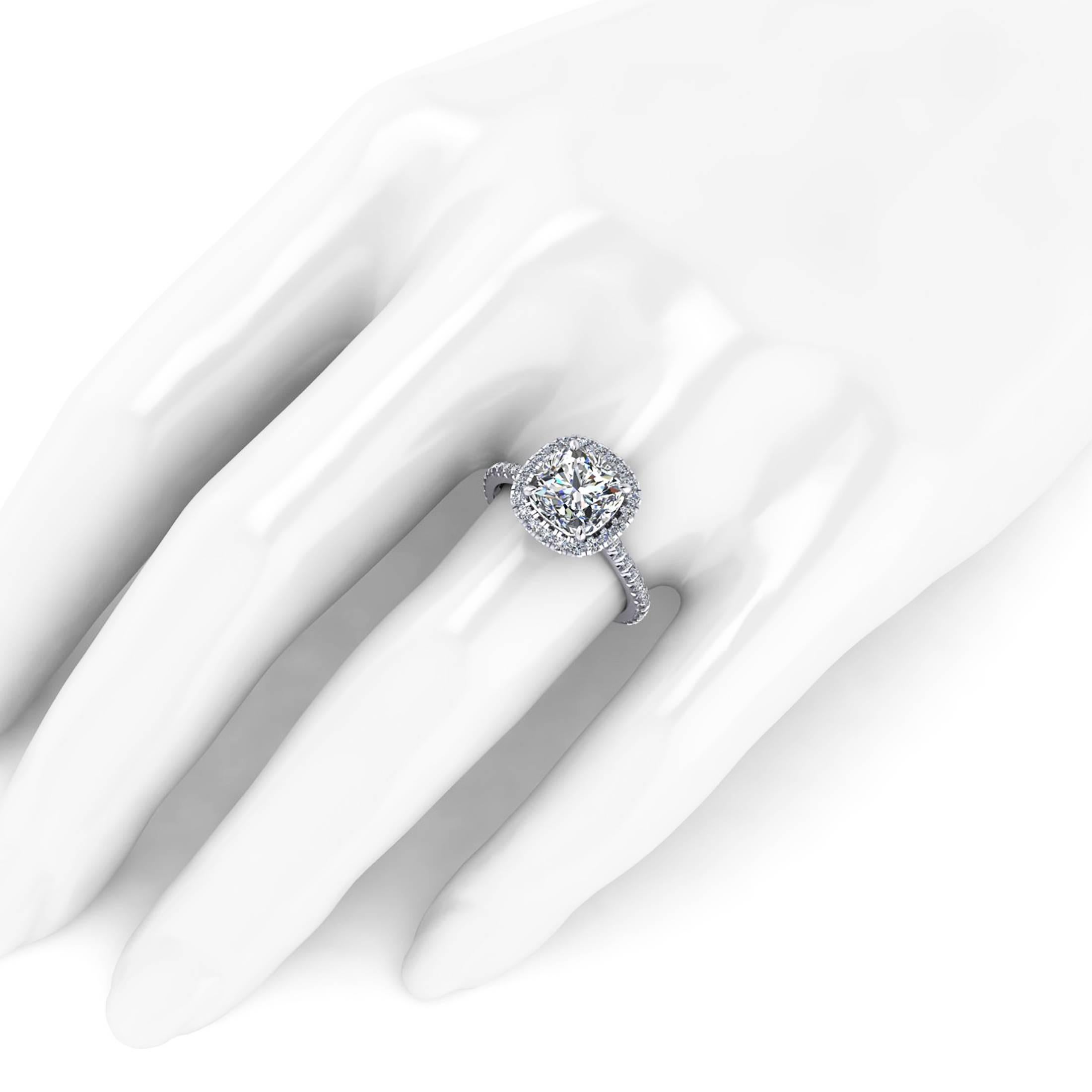 Bague de fiançailles pavée de diamants taille coussin de 2,01 carats de couleur H, certifiée GIA Pour femmes en vente